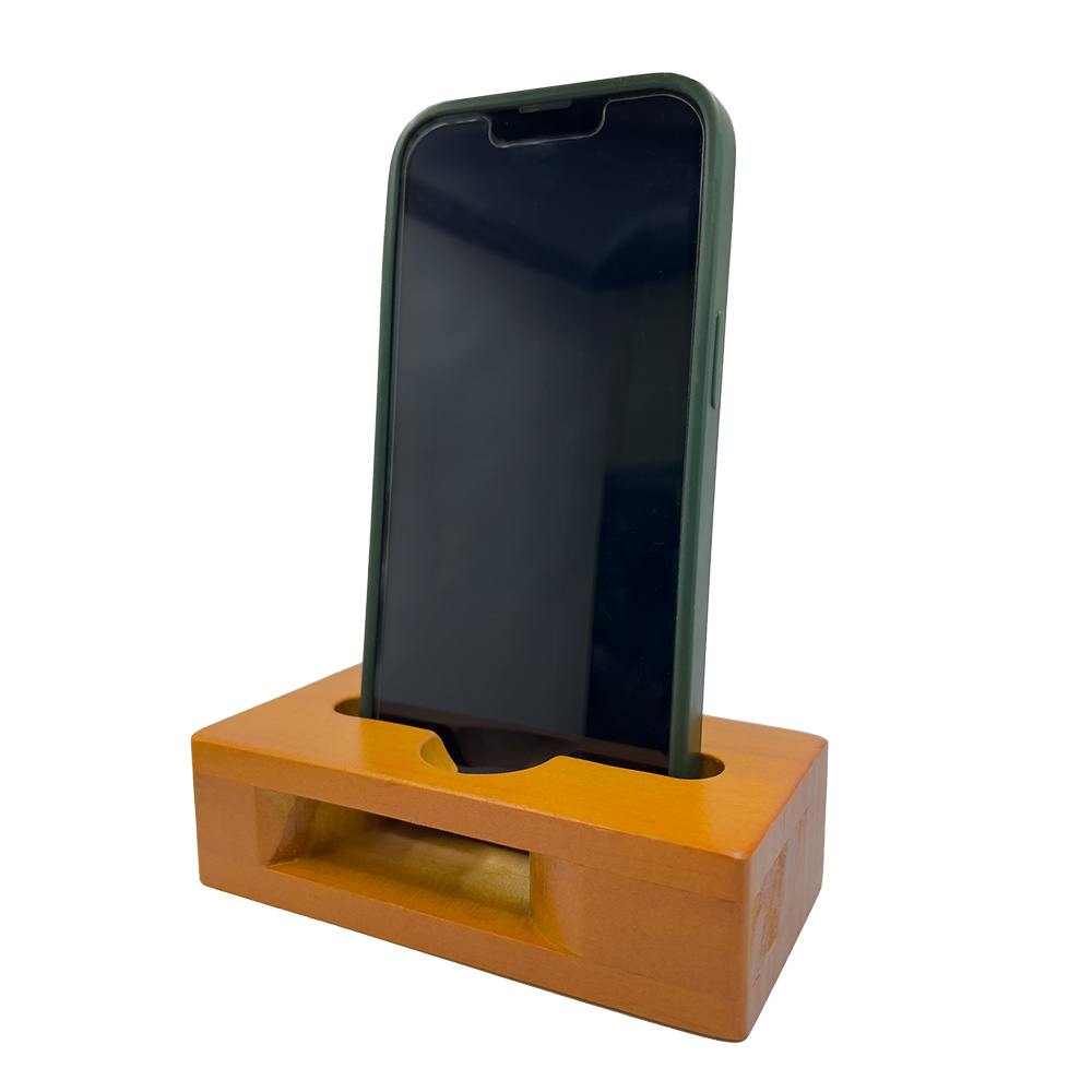 Picture of Wooden Phone Amplifier