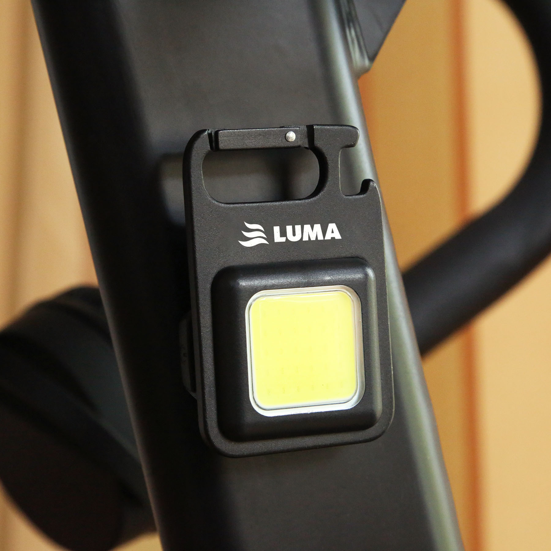 Picture of reNew Rechargeable COB Magnetic Light
