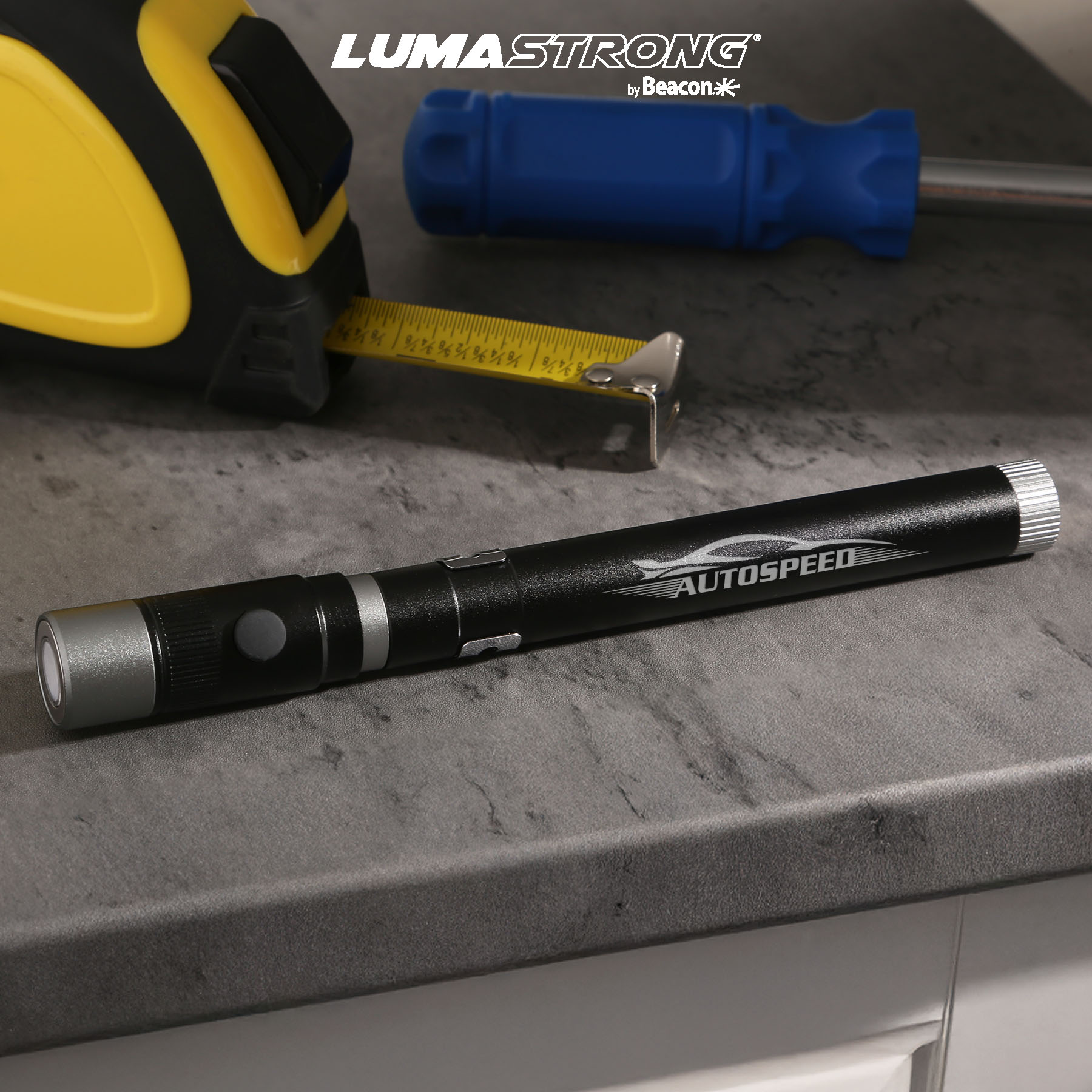 Picture of reNew Rechargeable Telescopic Work Flashlight