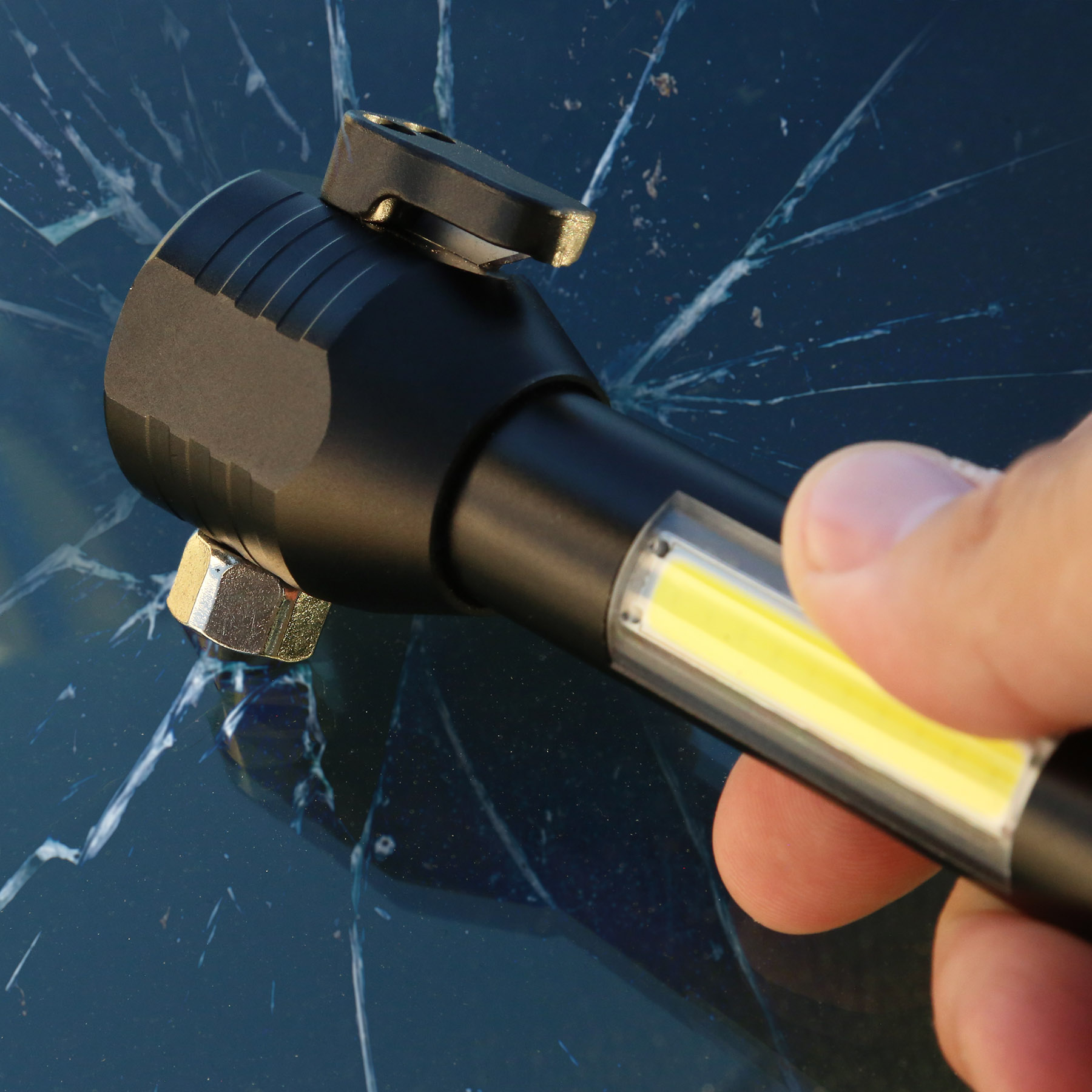 Picture of reNew PowerGuard Rechargeable Light & Multi Tool