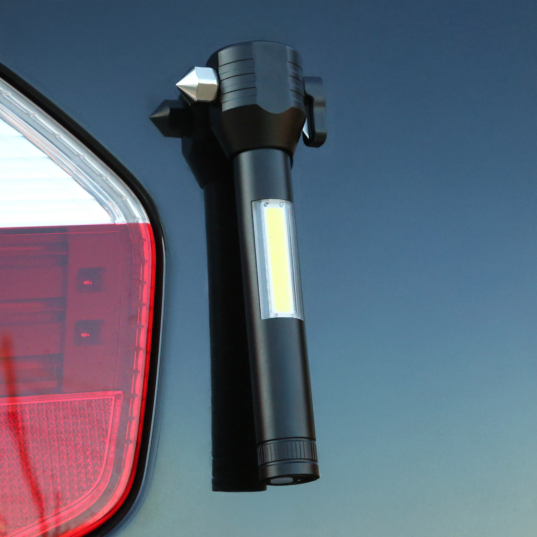 Picture of reNew PowerGuard Rechargeable Light & Multi Tool