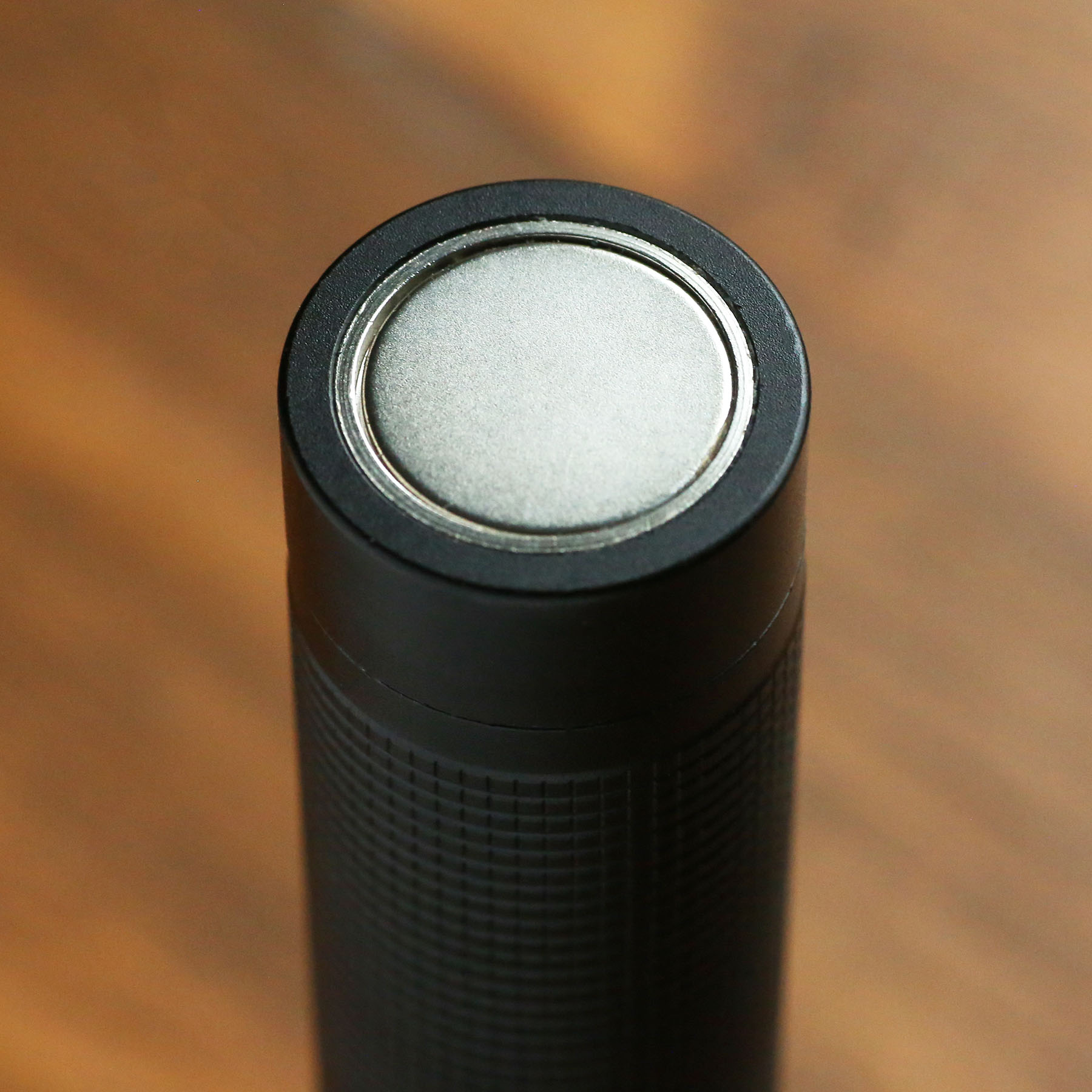 Picture of reNew Extreme Rechargeable Zoom Flashlight