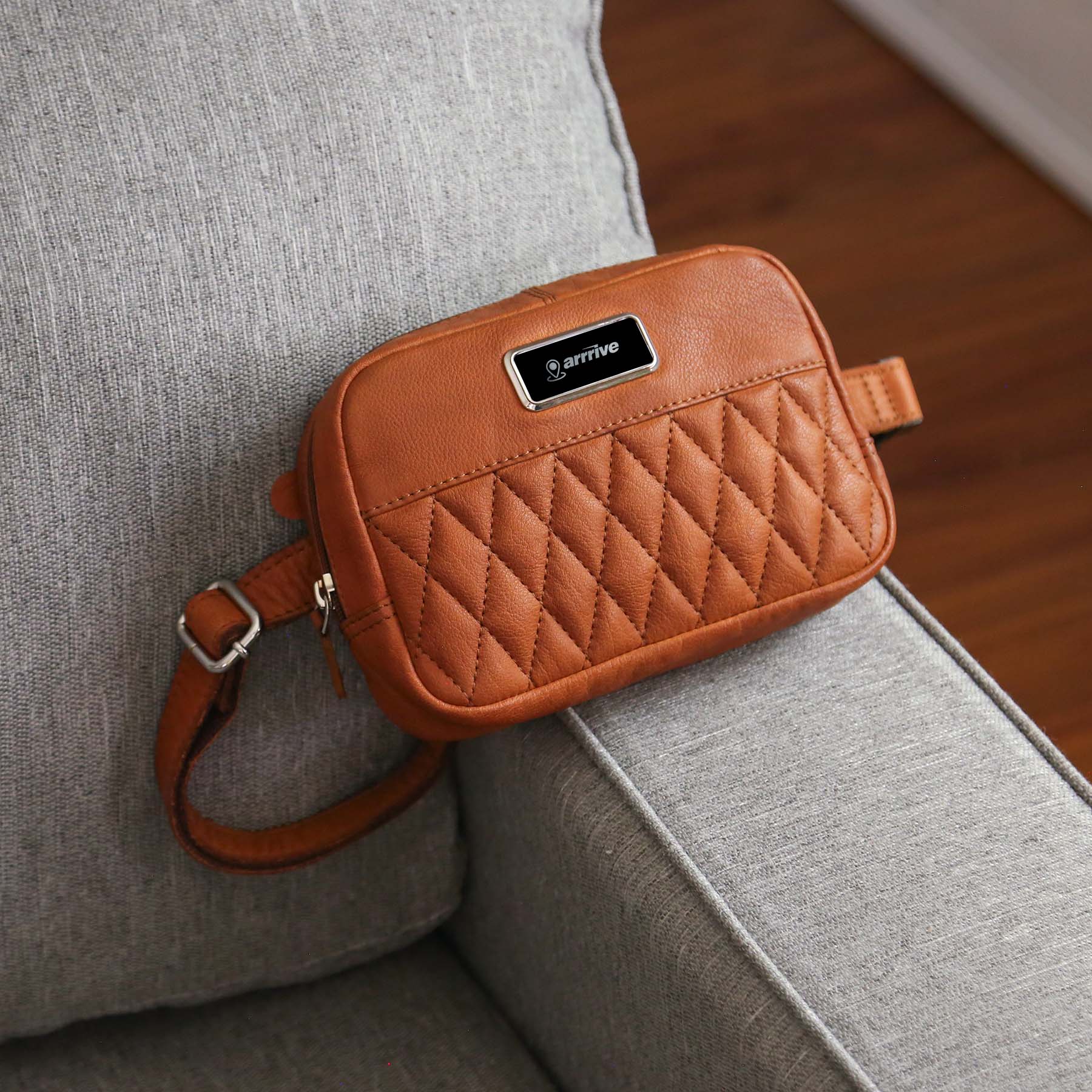 Picture of Brea Canyon Leather Cross Body Bag