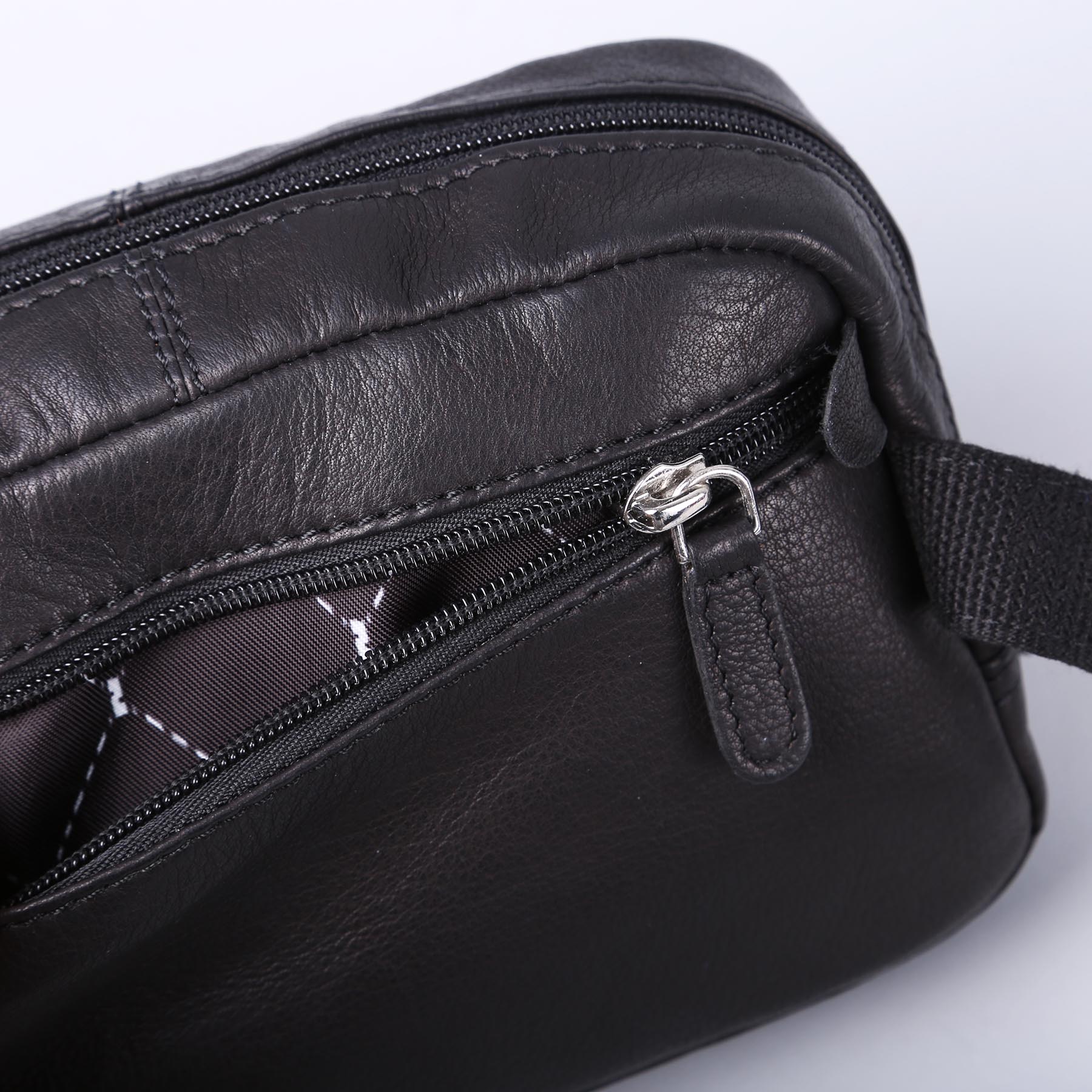 Picture of Brea Canyon Leather Cross Body Bag