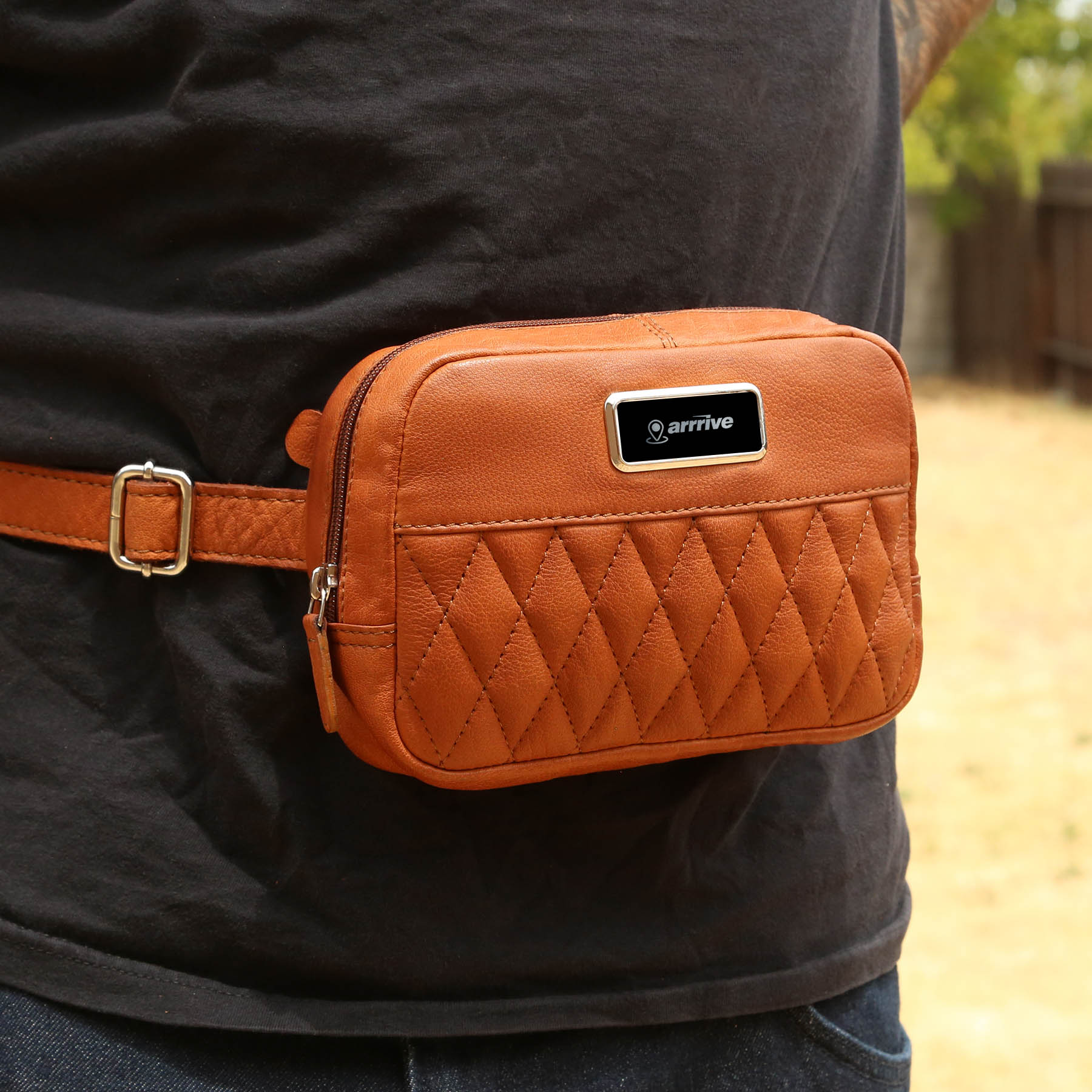 Picture of Brea Canyon Leather Cross Body Bag