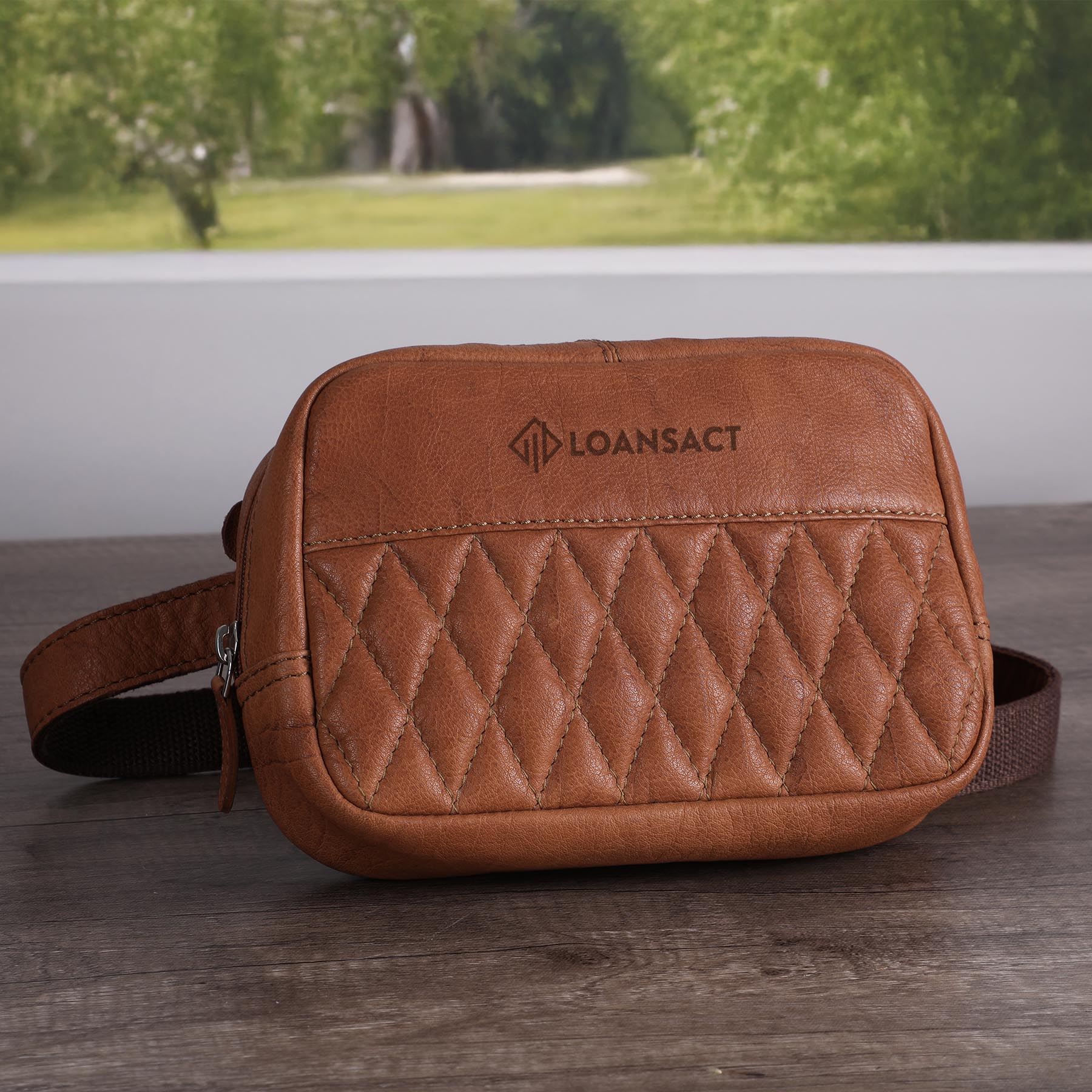 Picture of Brea Canyon Leather Cross Body Bag