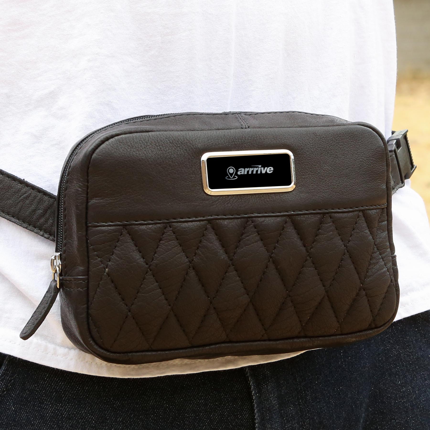 Picture of Brea Canyon Leather Cross Body Bag