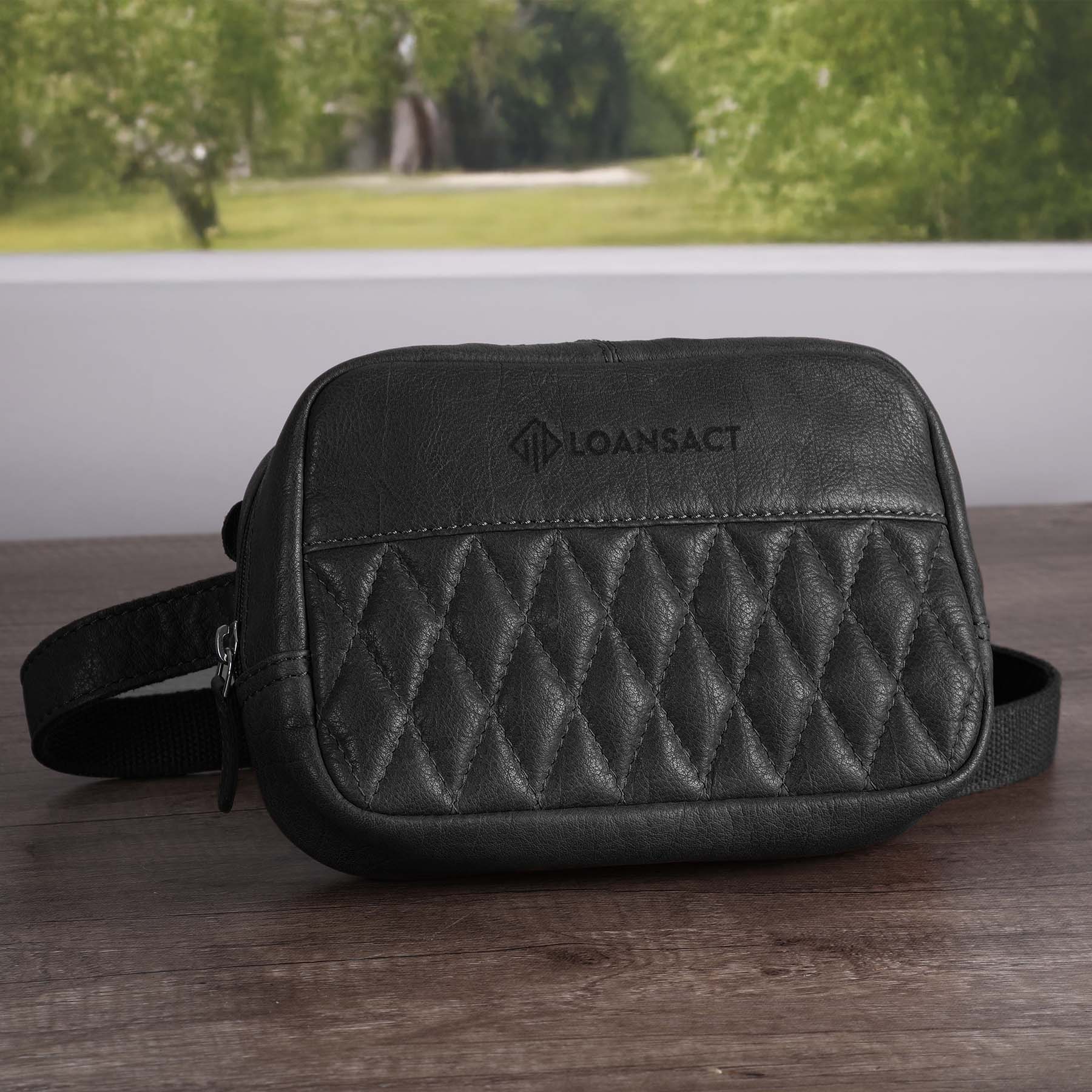 Picture of Brea Canyon Leather Cross Body Bag