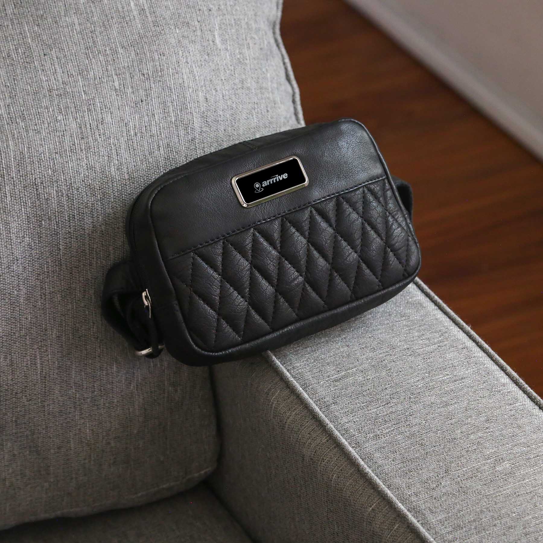Picture of Brea Canyon Leather Cross Body Bag
