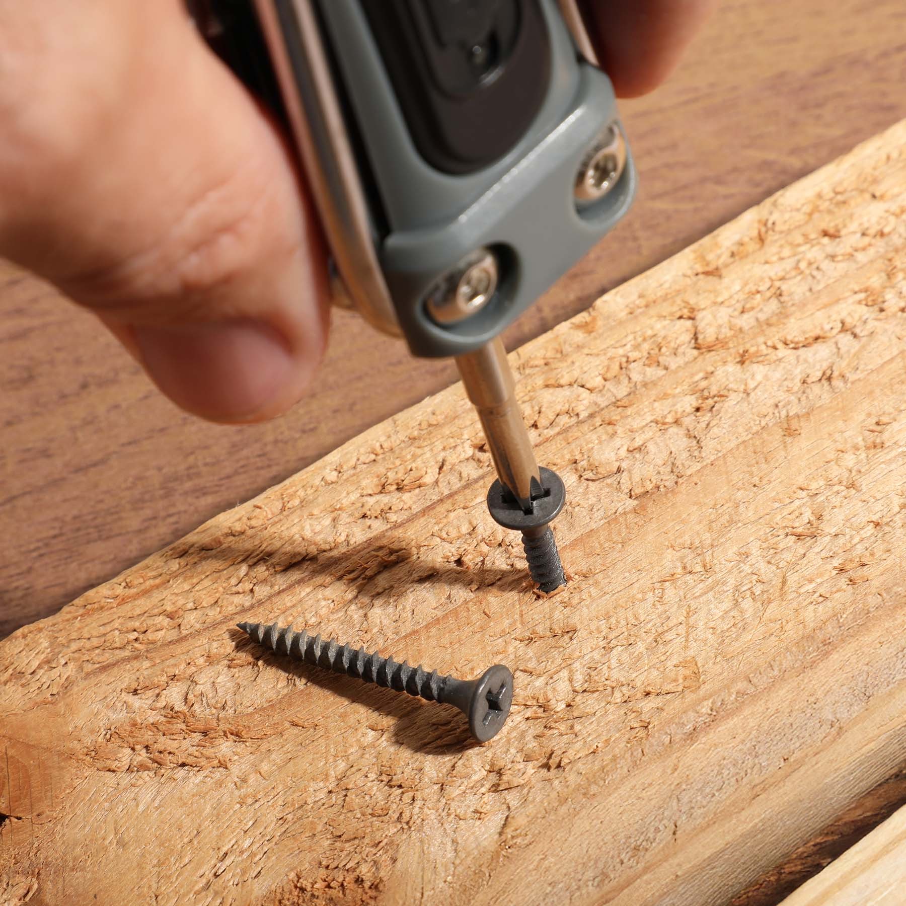 Picture of Renew Rechargeable Light & 6-In-1 Multi Tool