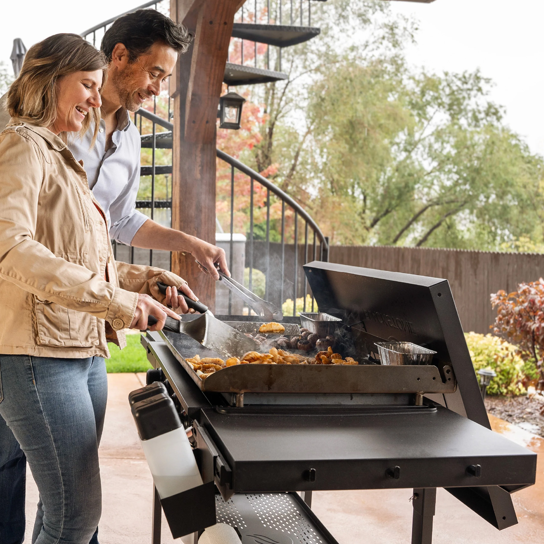 Picture of BLACKSTONE Original Omnivore Griddle W/Hard Cover Size 36''