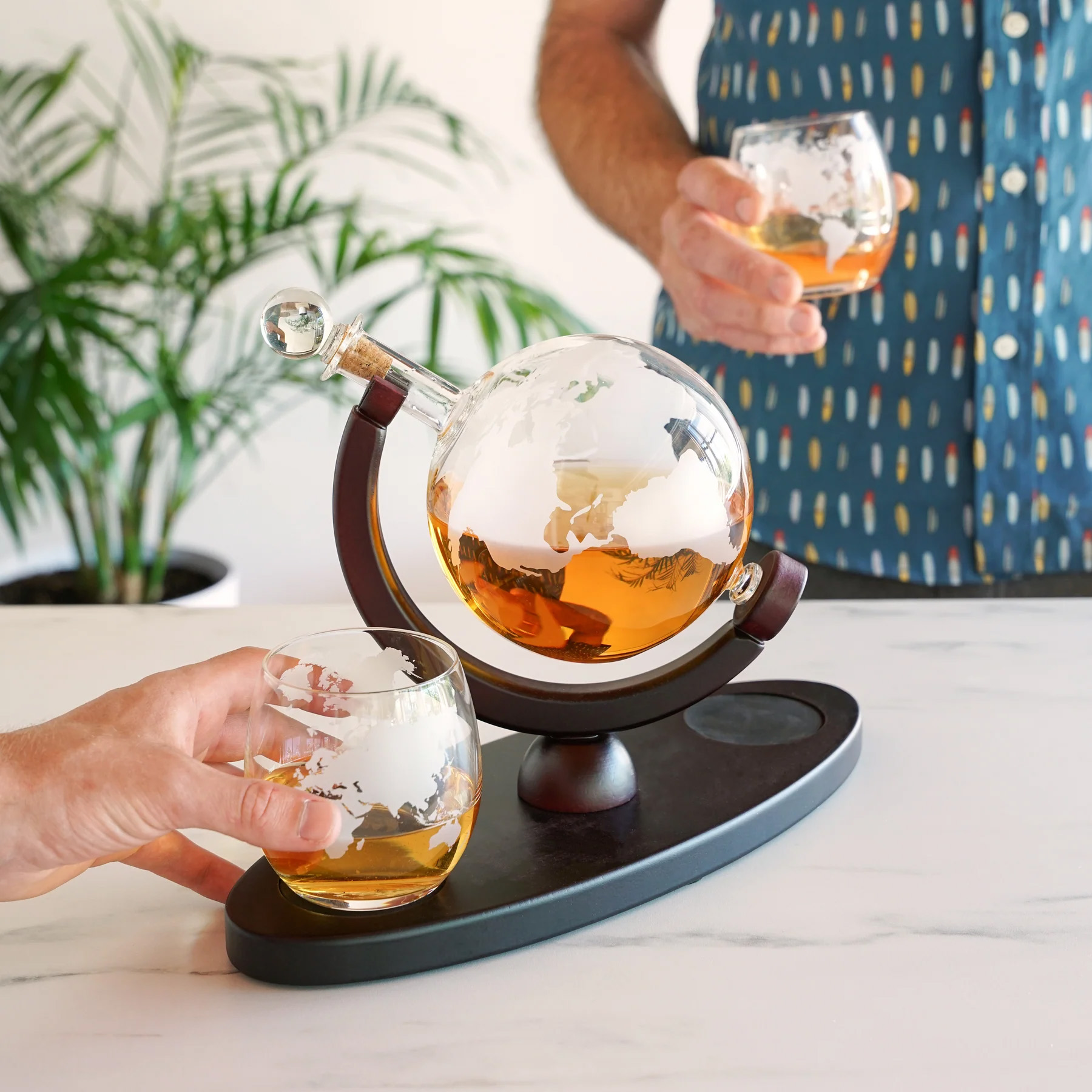 Picture of Viski Globe Decanter & Whiskey Tumblers Set