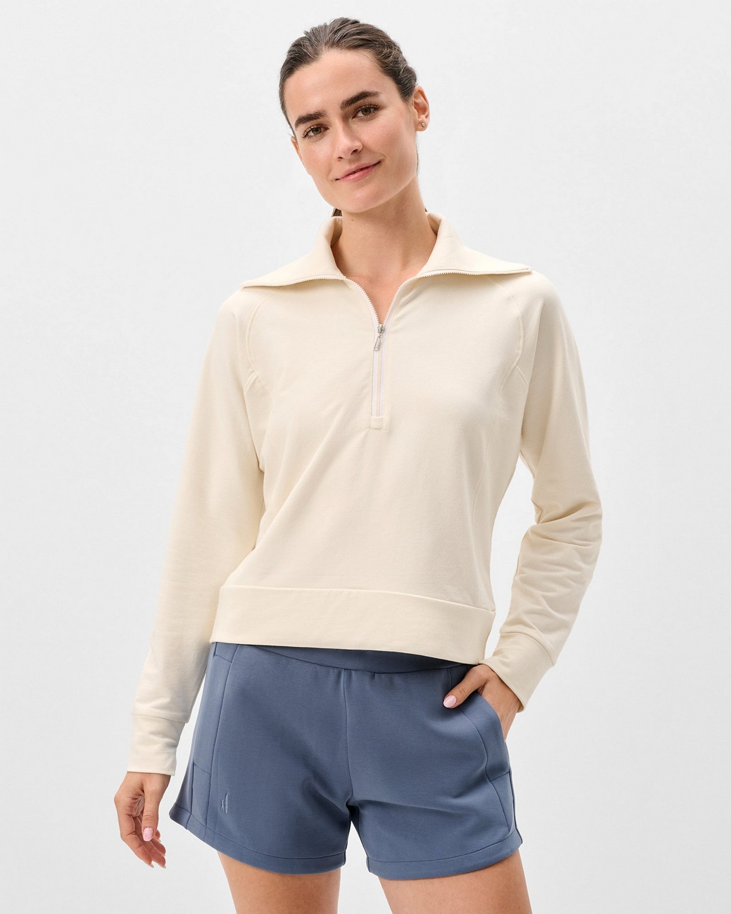 Picture of Johnnie-O Women's Eliza Performance 1/2 Zip Pullover