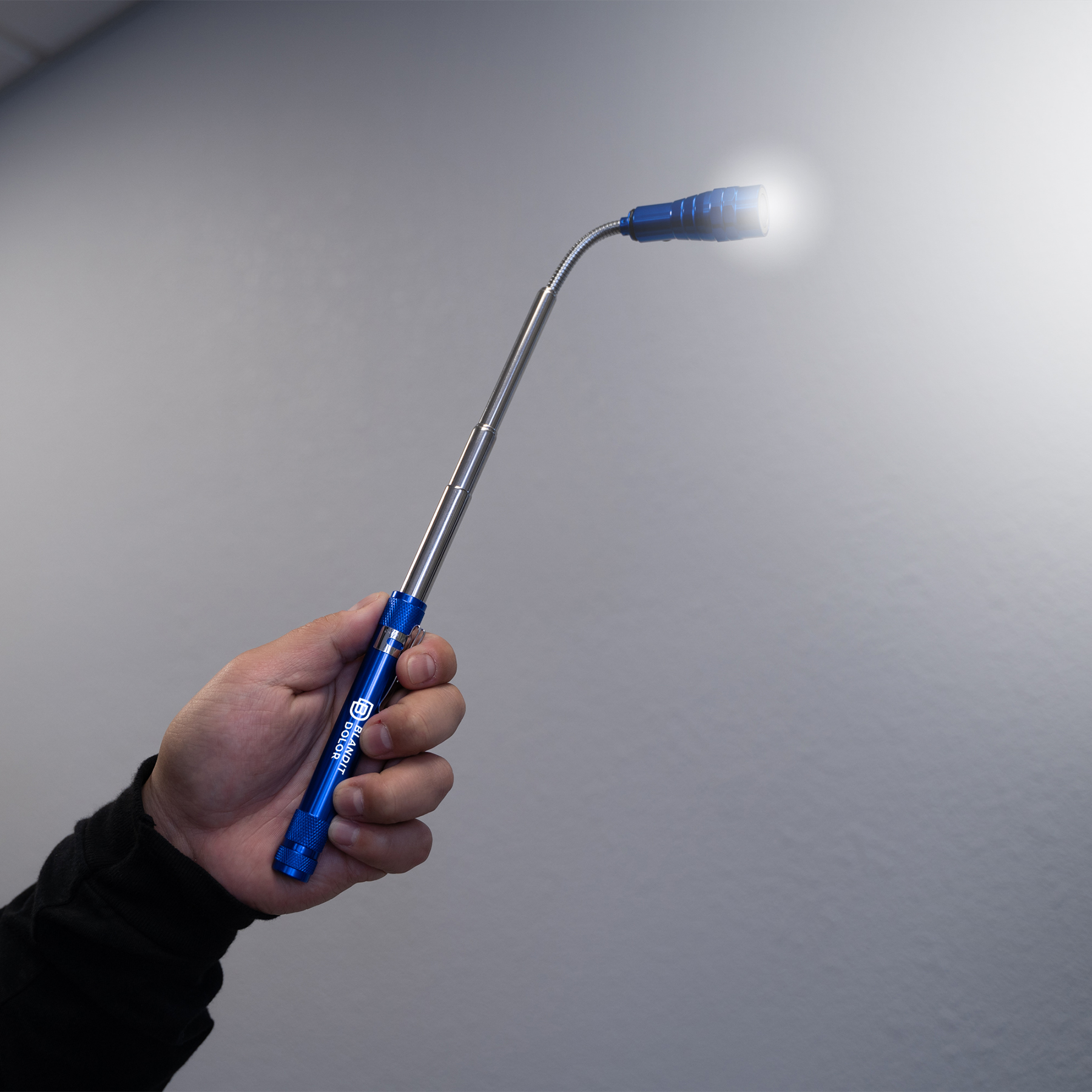 Picture of 3 LED Telescopic Flashlight