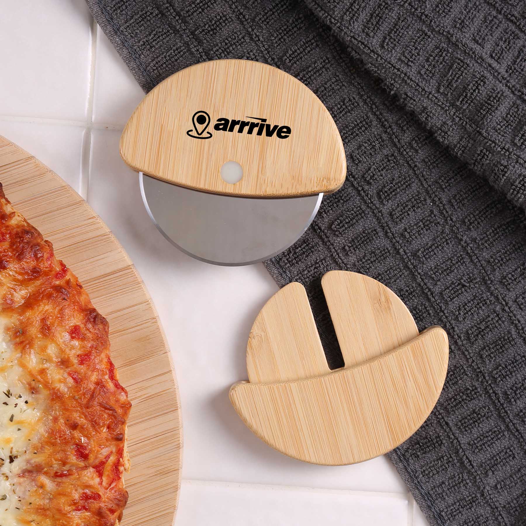 Picture of Chun Bamboo Pizza Cutter