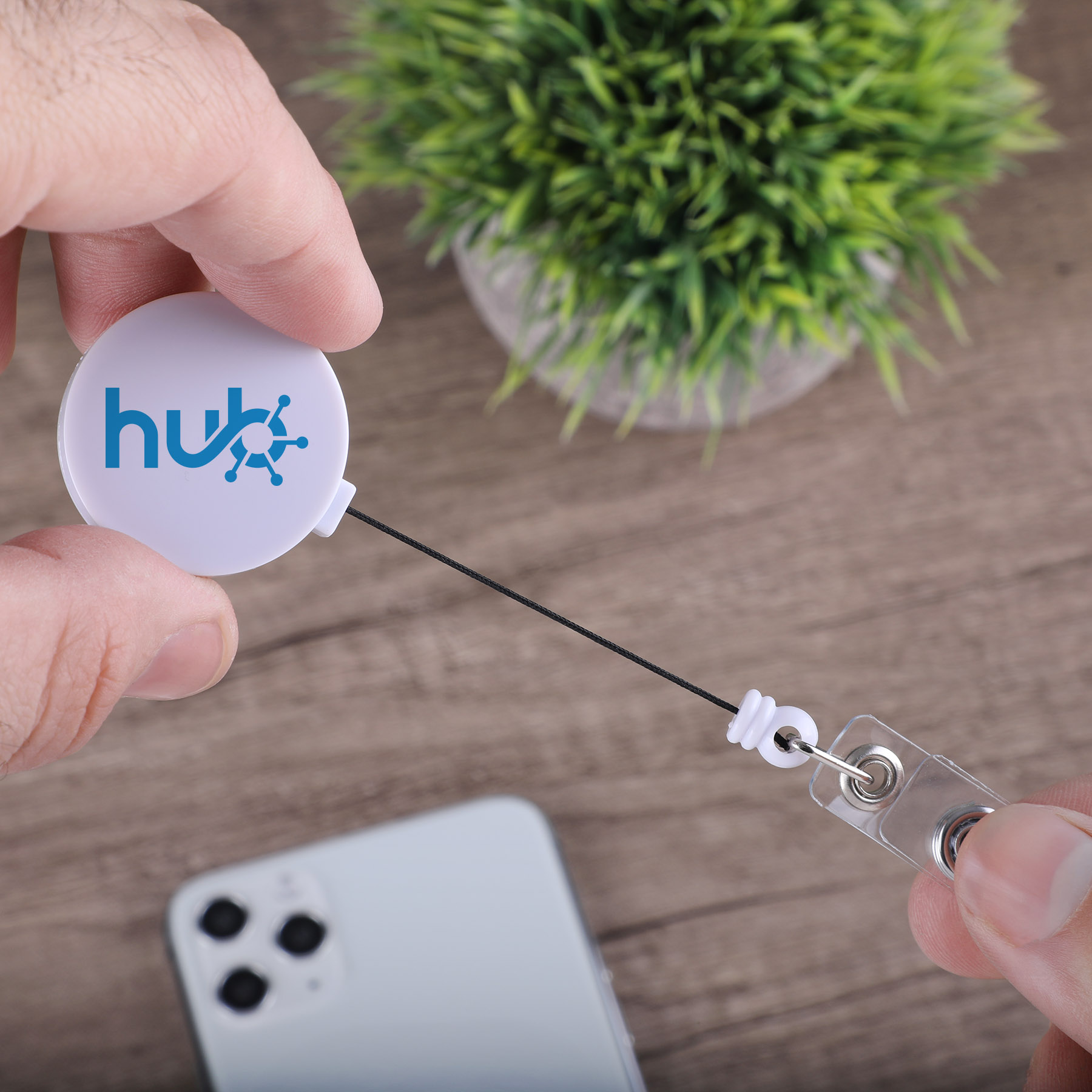 Picture of Id Buddy Round Retractable Swivel Badge Reel