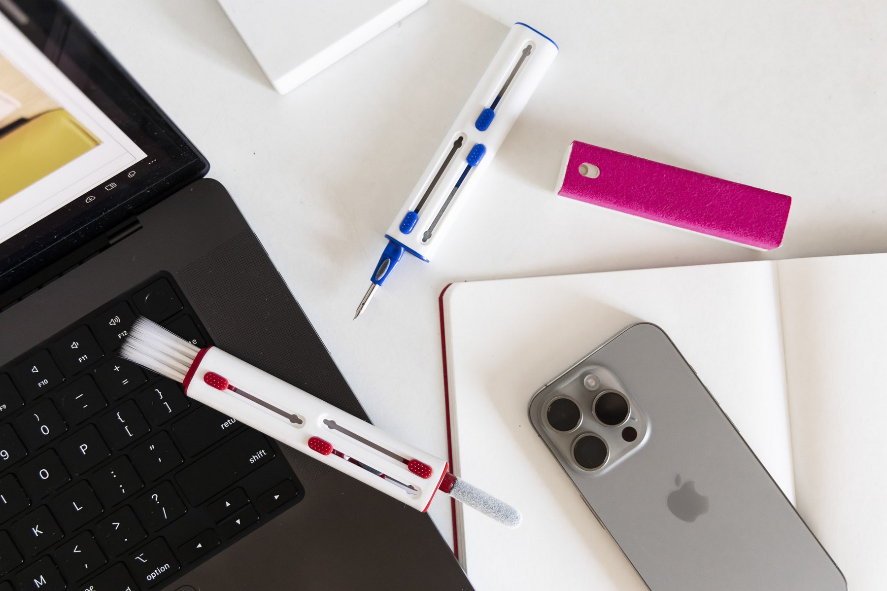 Picture of E-Wipe Electronic Cleaning Kit