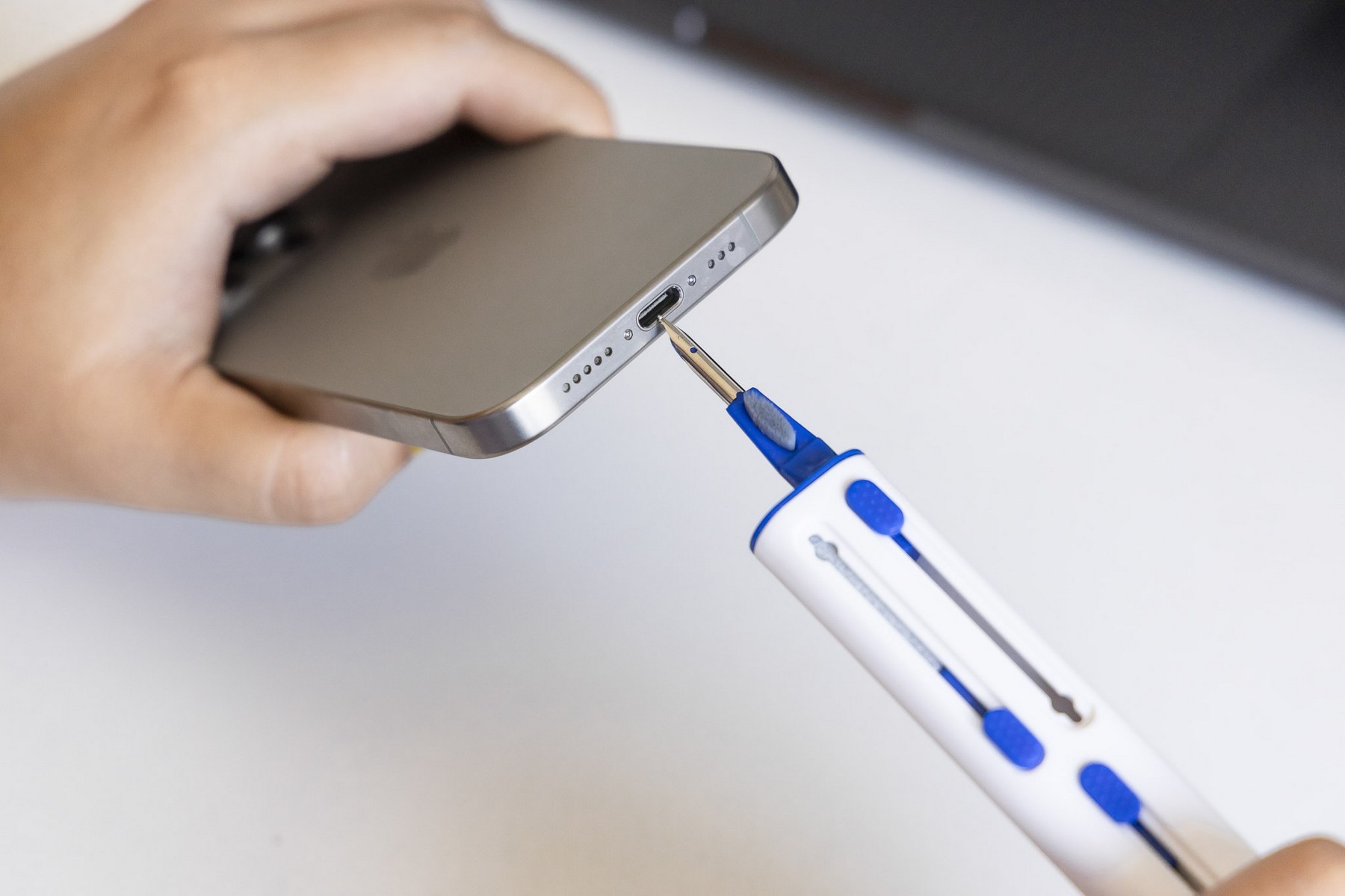Picture of E-Wipe Electronic Cleaning Kit