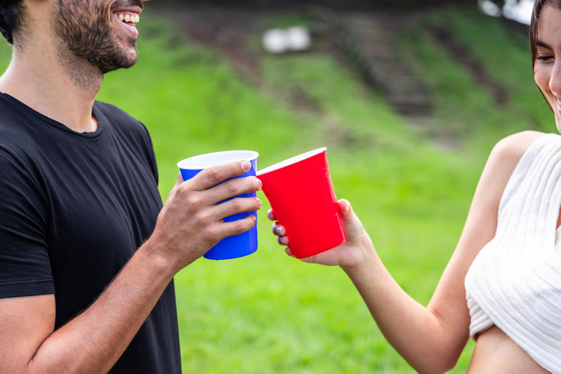 Picture of 16 oz Reusable Plastic Party Cup
