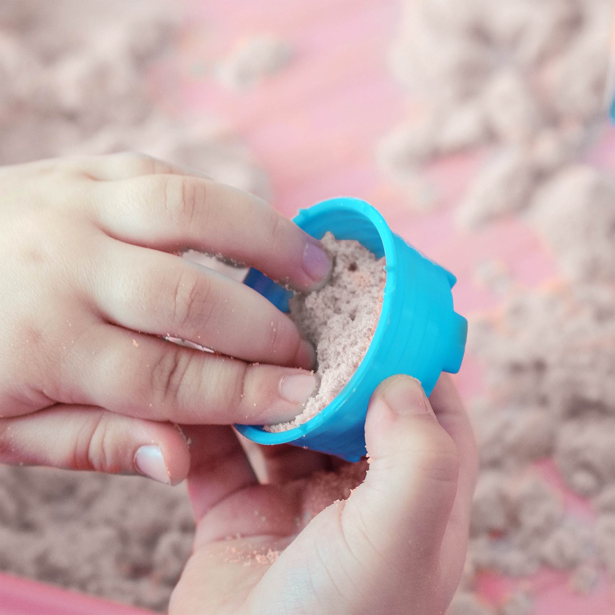 Picture of 600G Magic Sand Set With 6Pcs Mold