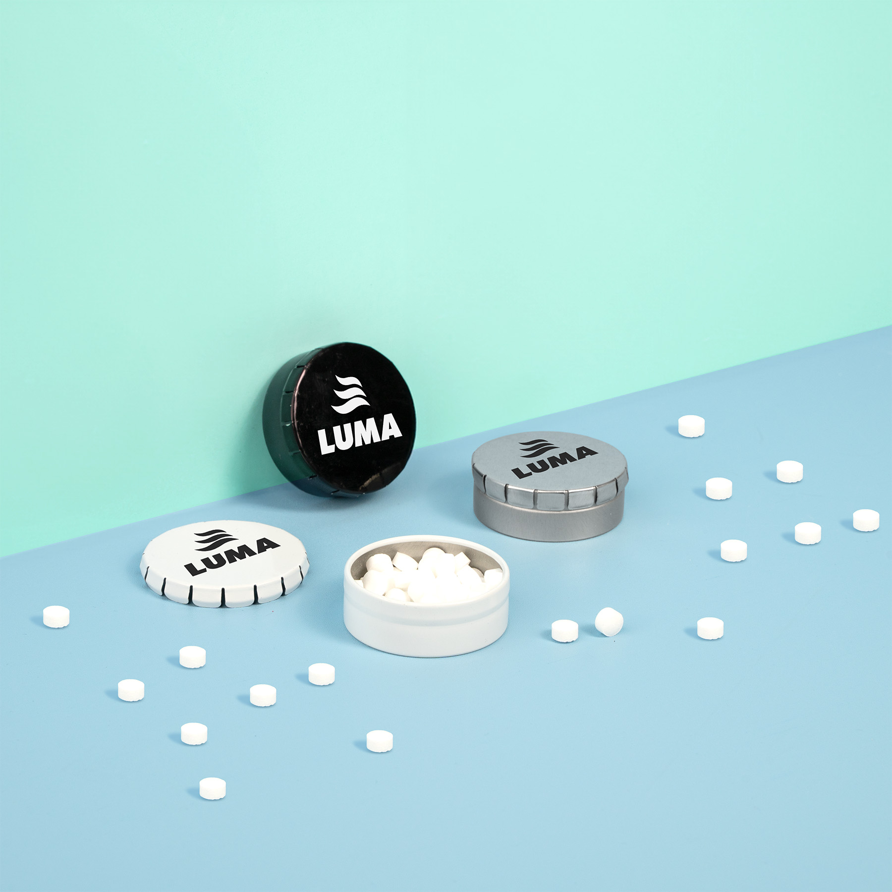 Picture of Small Round Clicker Mint Tin