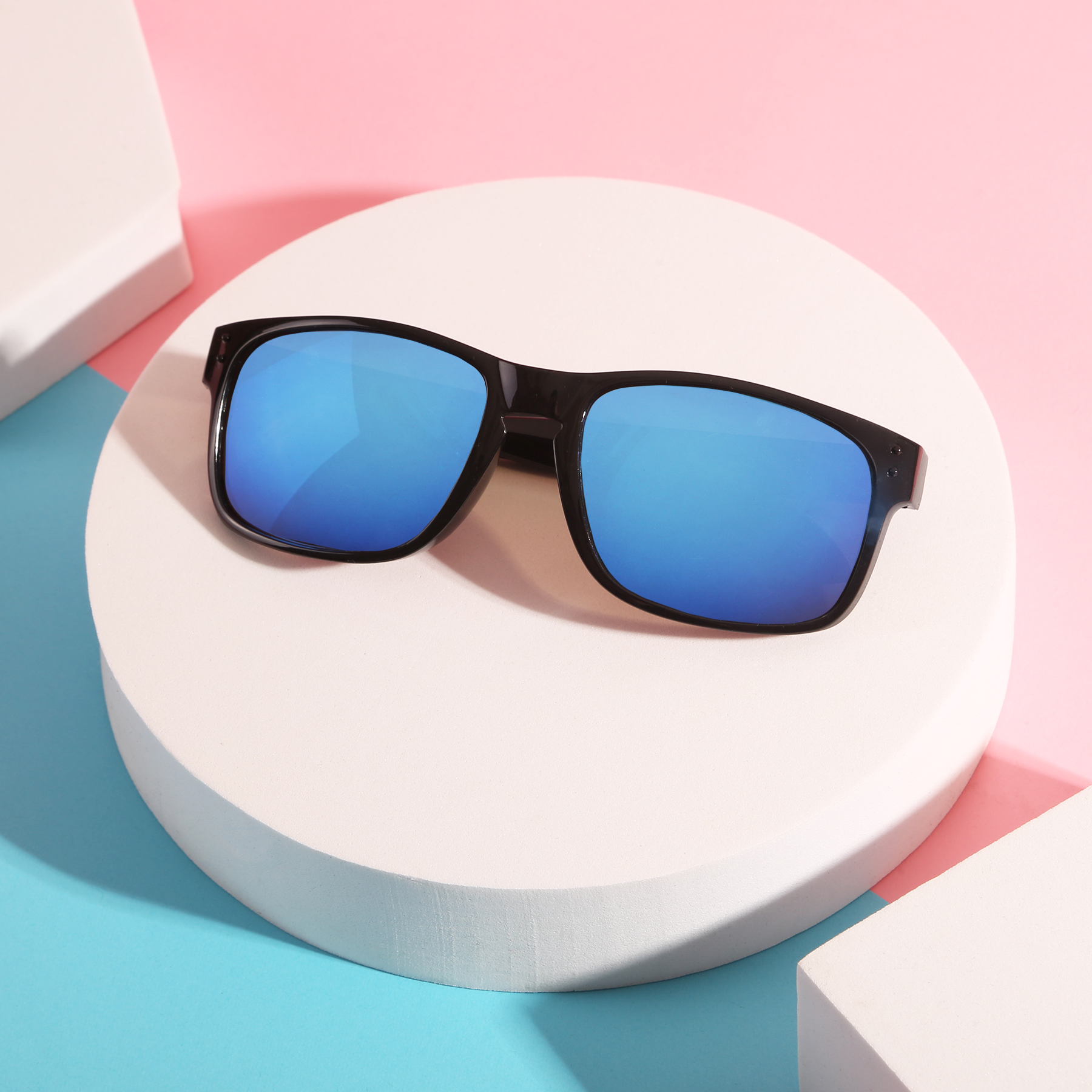 Picture of Metro City rPET Sunglasses