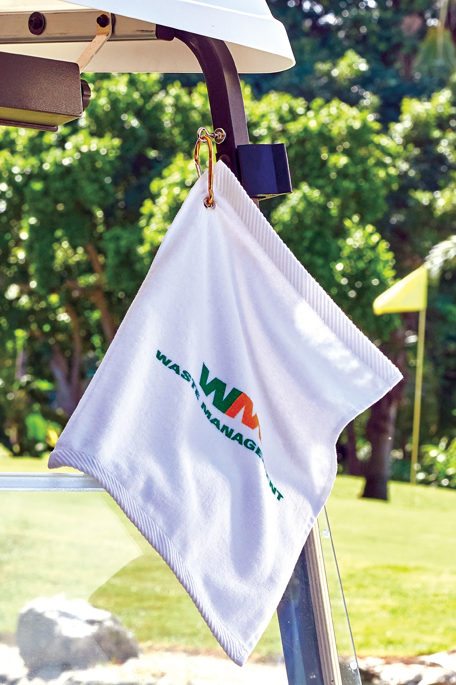 Picture of Turkish Signature™ Fingertip Golf Towel (White)