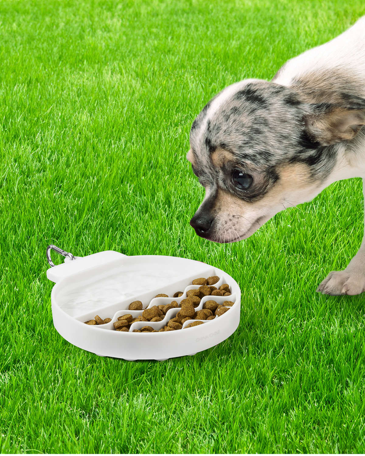 Picture of Travel Pet Feeder Suction Mat.