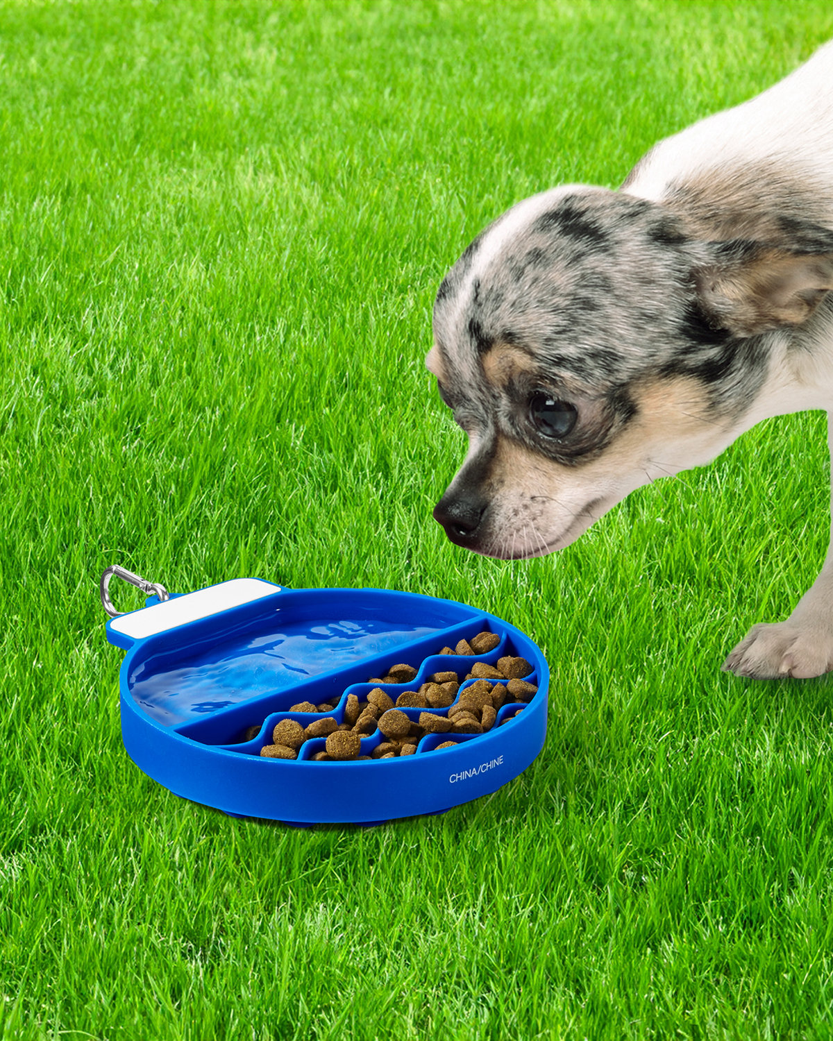Picture of Travel Pet Feeder Suction Mat.