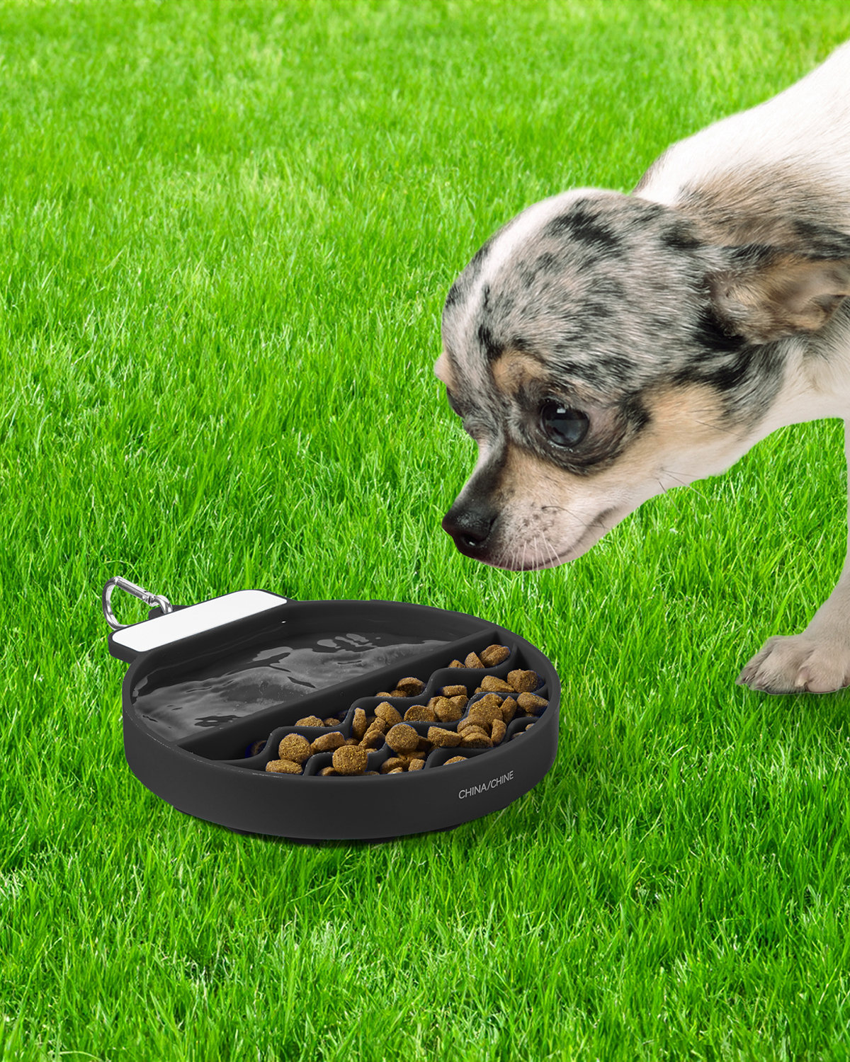 Picture of Travel Pet Feeder Suction Mat.