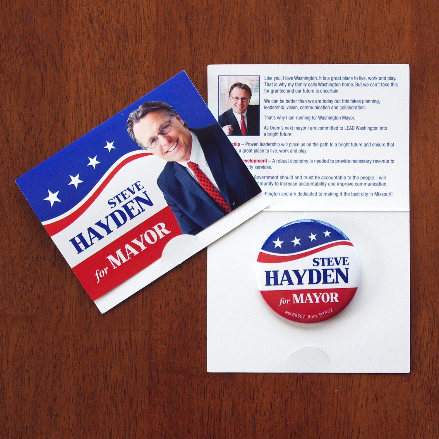 Picture of Bifold Button Card