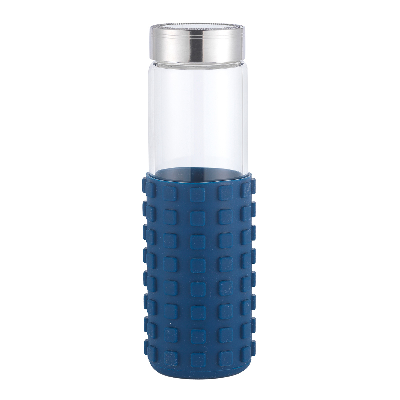 Picture of 20 oz Silicone Grip Square Bottle