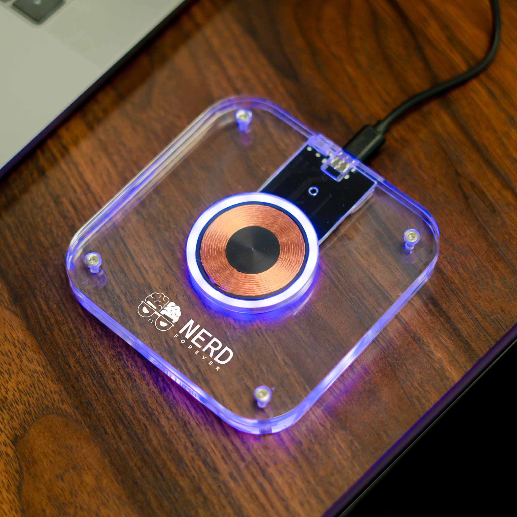 Picture of Lofi™ Acrylic Wireless Charger