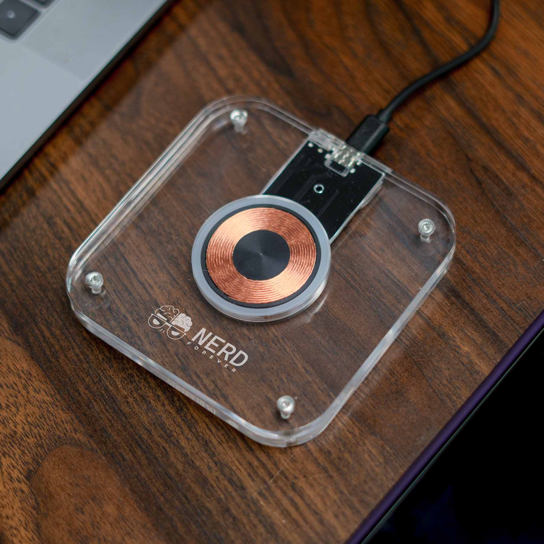 Picture of Lofi™ Acrylic Wireless Charger