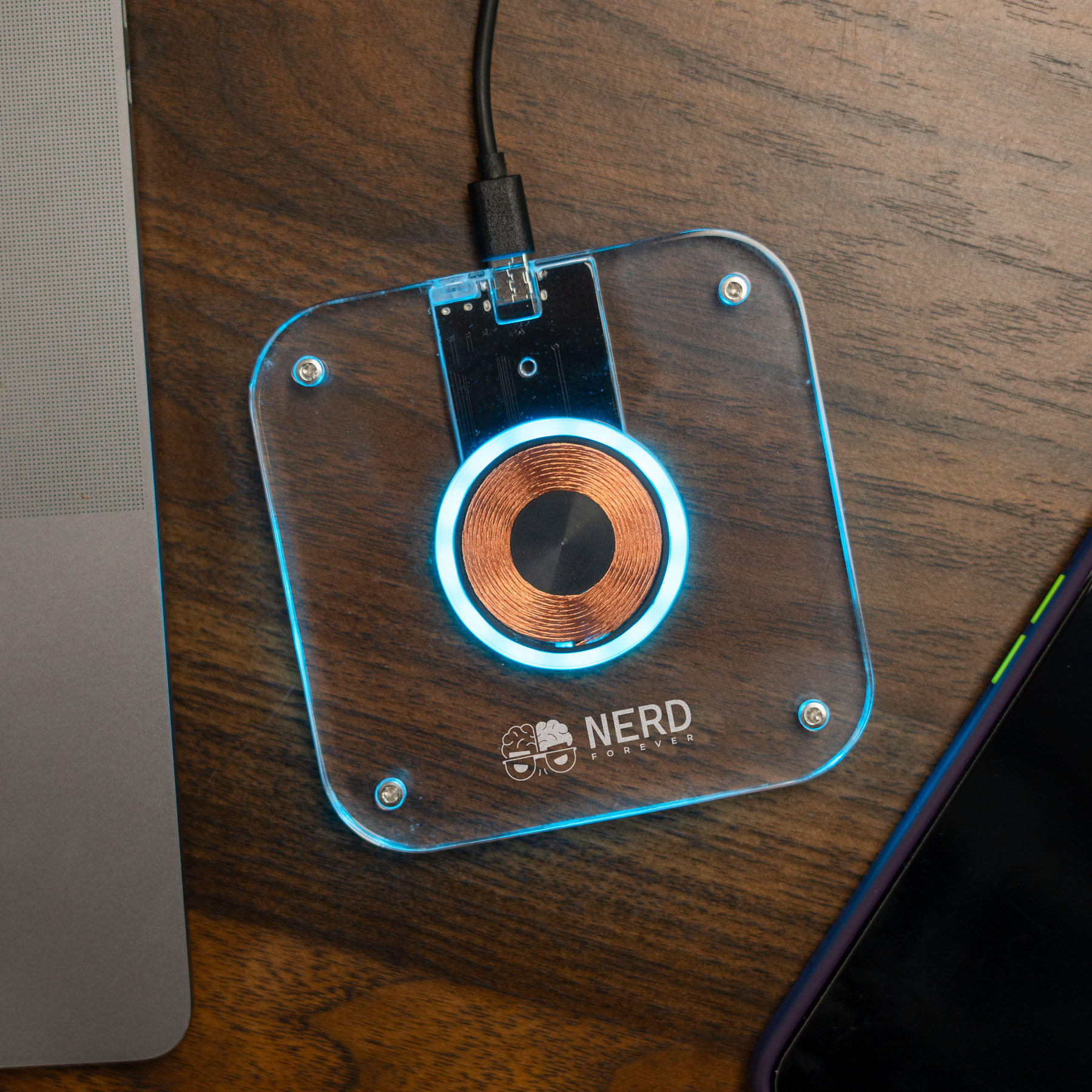 Picture of Lofi™ Acrylic Wireless Charger