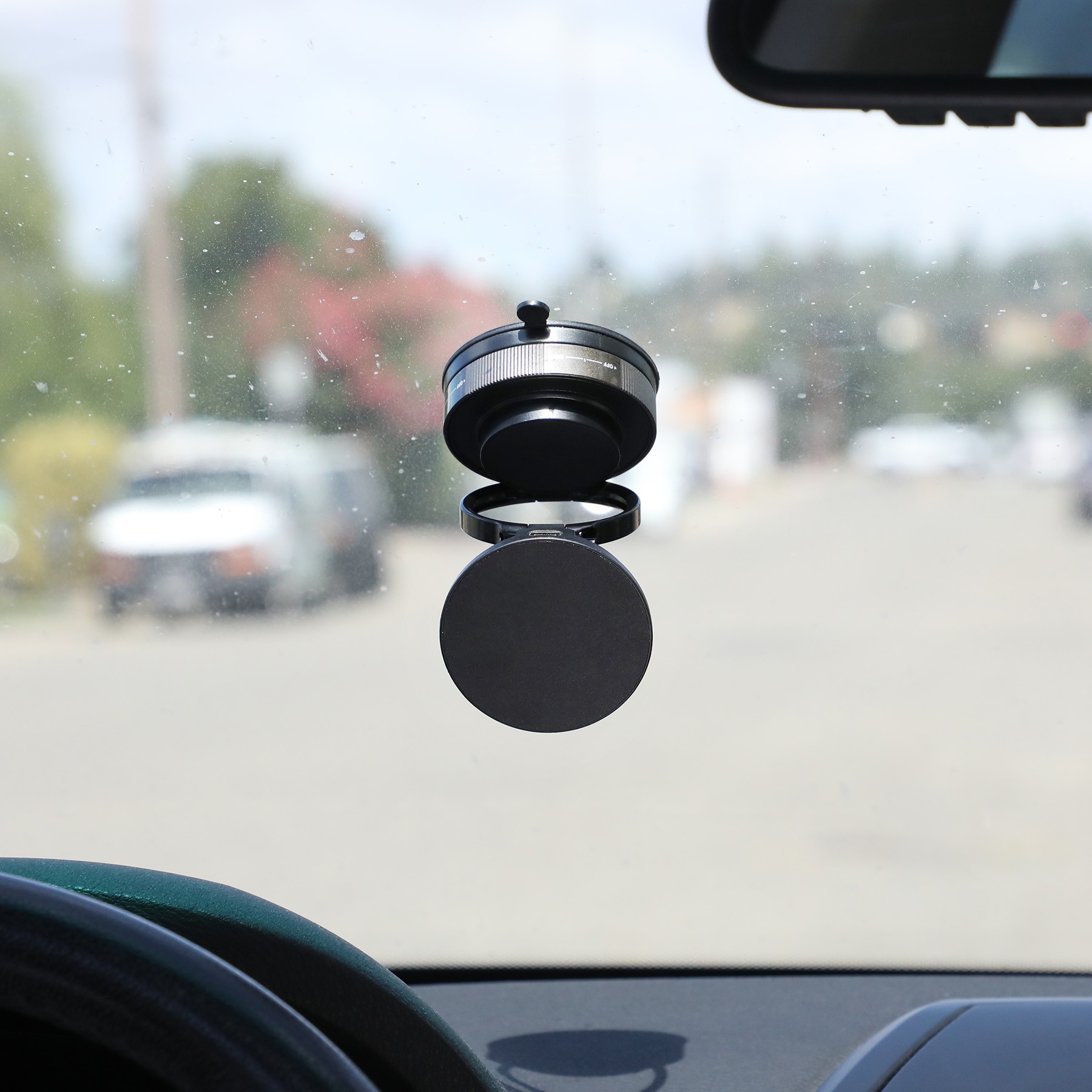Picture of Lunogrip Charge Phone Stand & Wireless Charger
