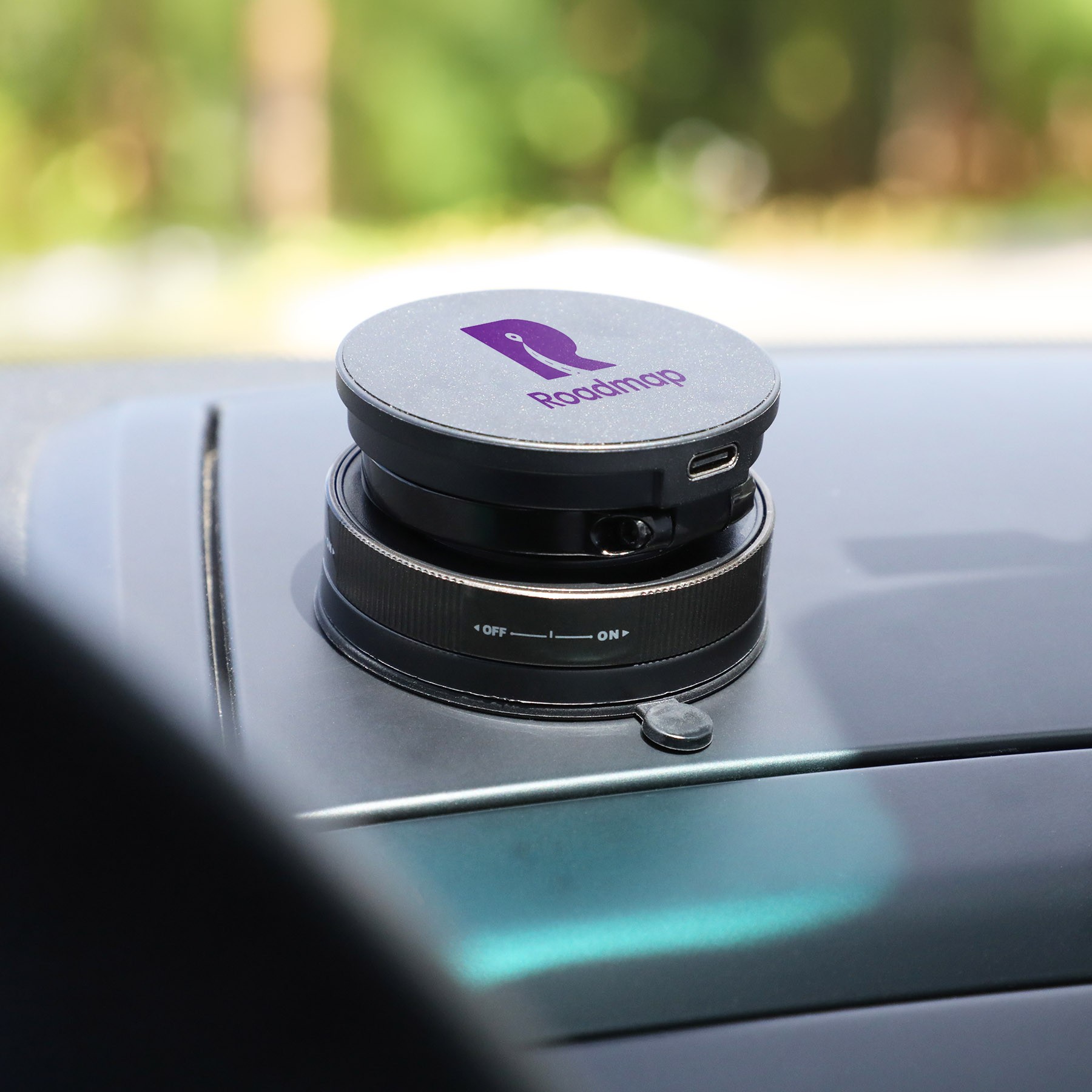 Picture of Lunogrip Charge Phone Stand & Wireless Charger