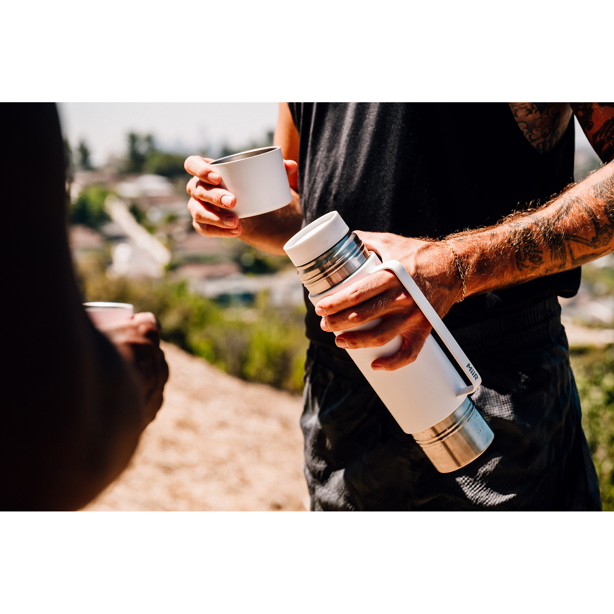 Picture of MiiR Tomo - 33 Oz. - White Powder