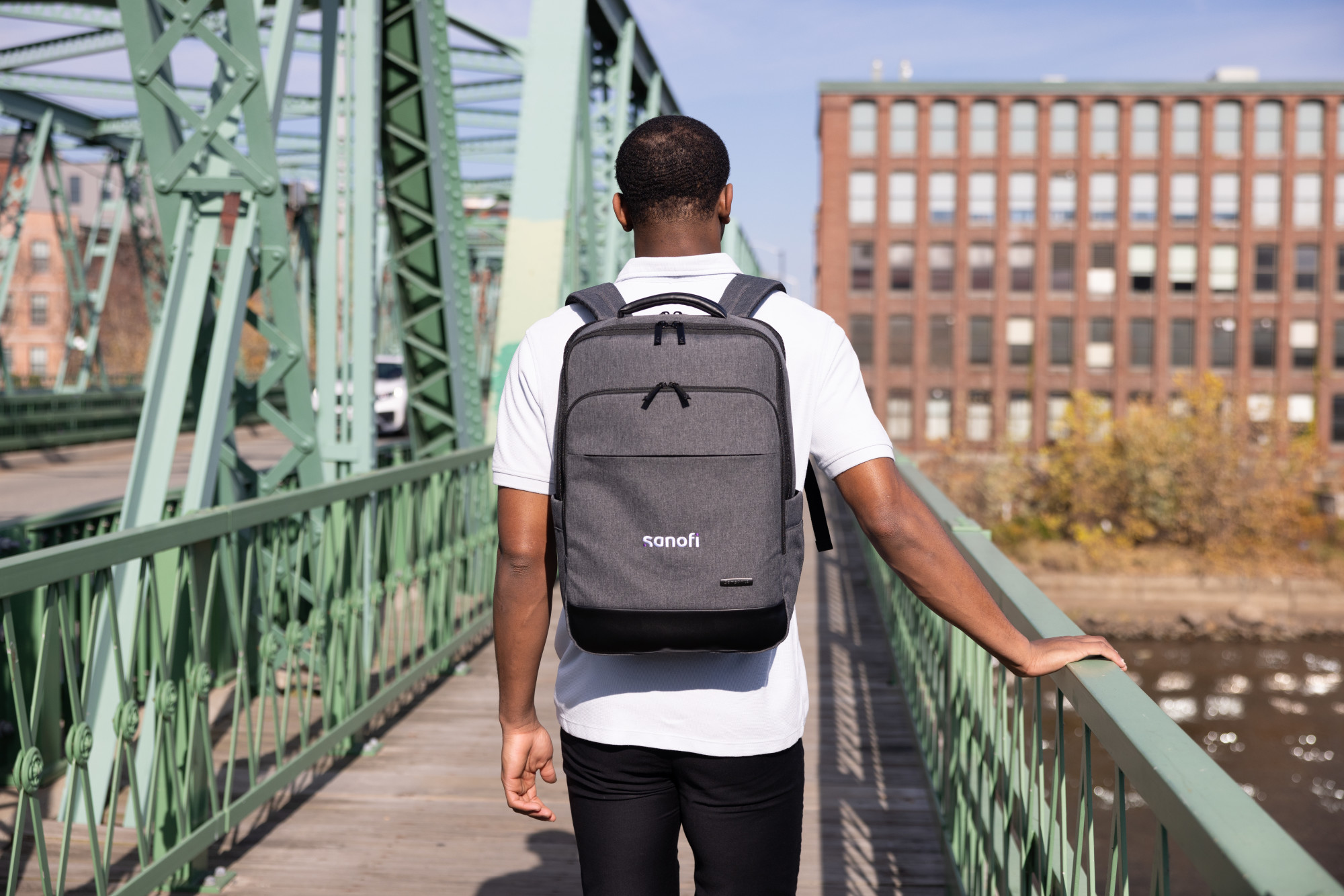 Picture of Samsonite Cablewood Laptop Backpack - Charcoal Heather
