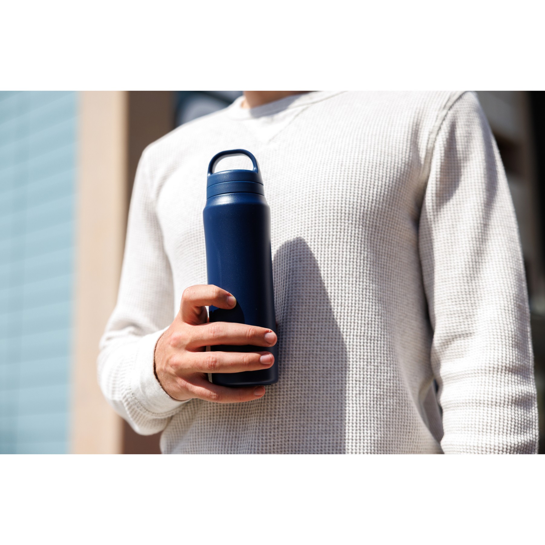 Picture of Aviana Rowan Recycled Stainless Steel Water Bottle - 16 Oz. - Matte Navy