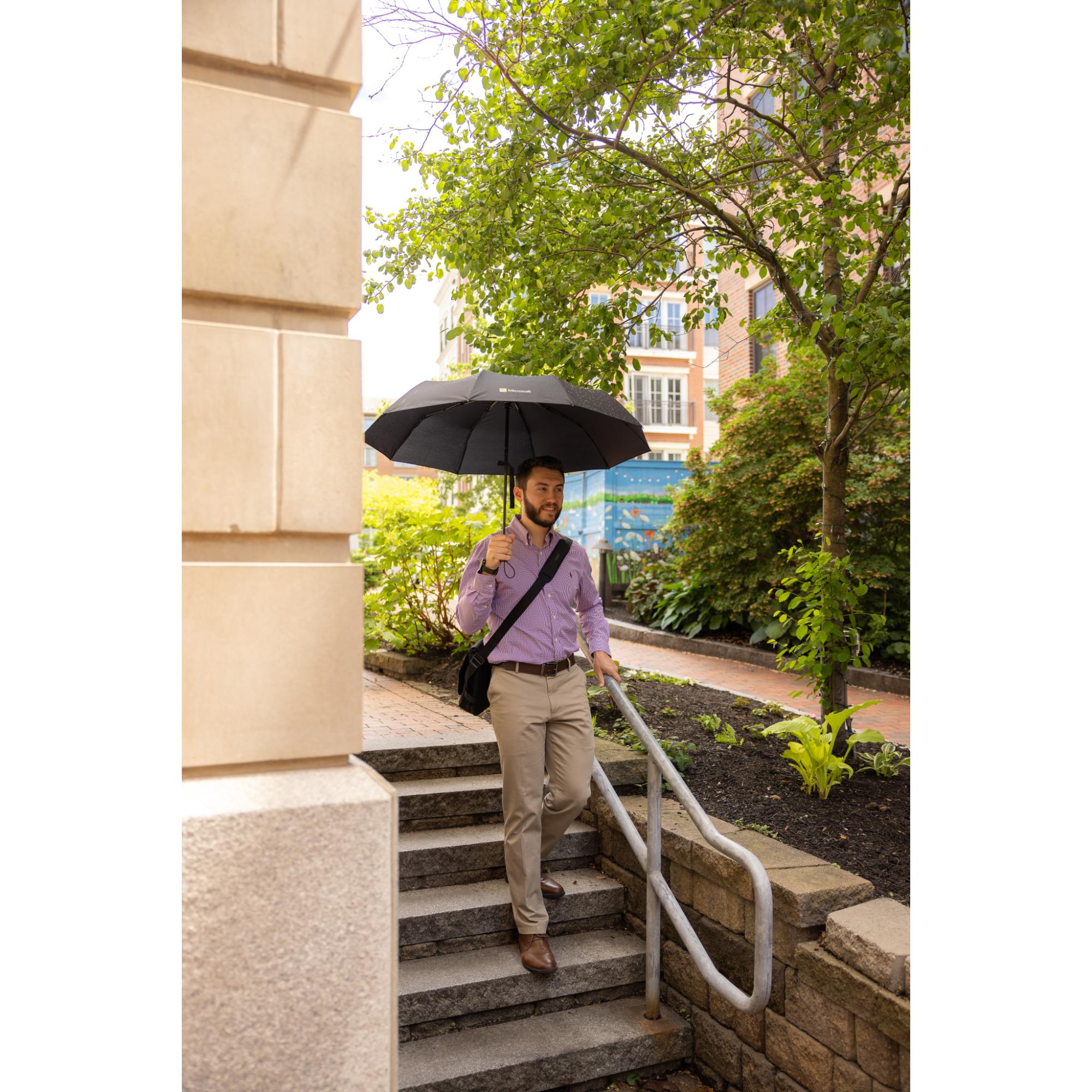 Picture of Elements 46" Recycled rPET Auto Open/Close Folding Umbrella - Black