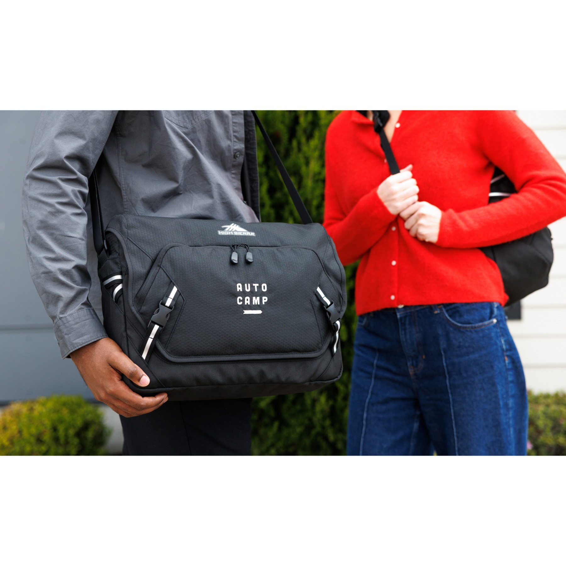 Picture of High Sierra Swoop SG Laptop Messenger Bag - Black