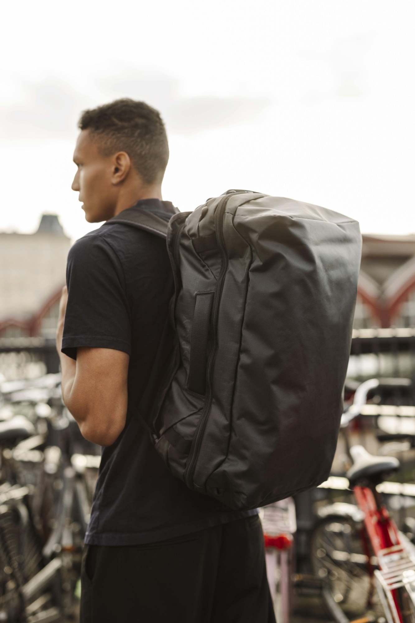 Picture of Osprey Transporter Squffel 44 - Raven Black-Black
