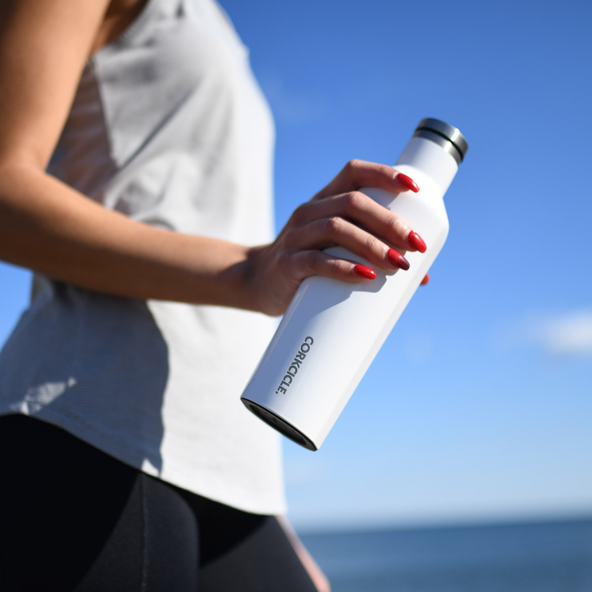 Picture of CORKCICLE Canteen - 16 Oz. - Gloss White