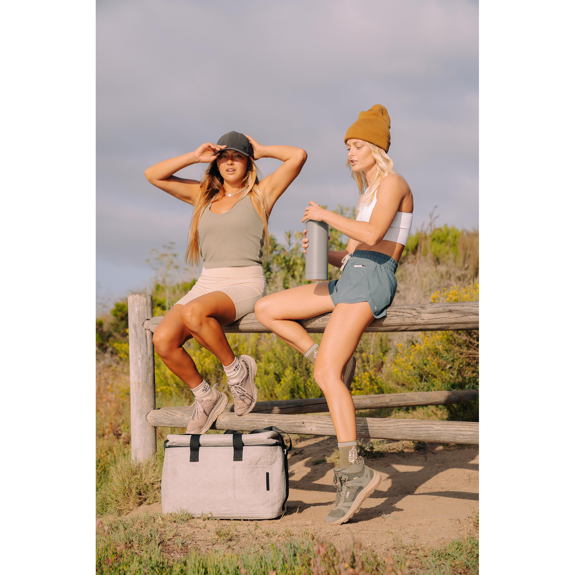Picture of Out of the Woods Seagull XL Cooler - Stone