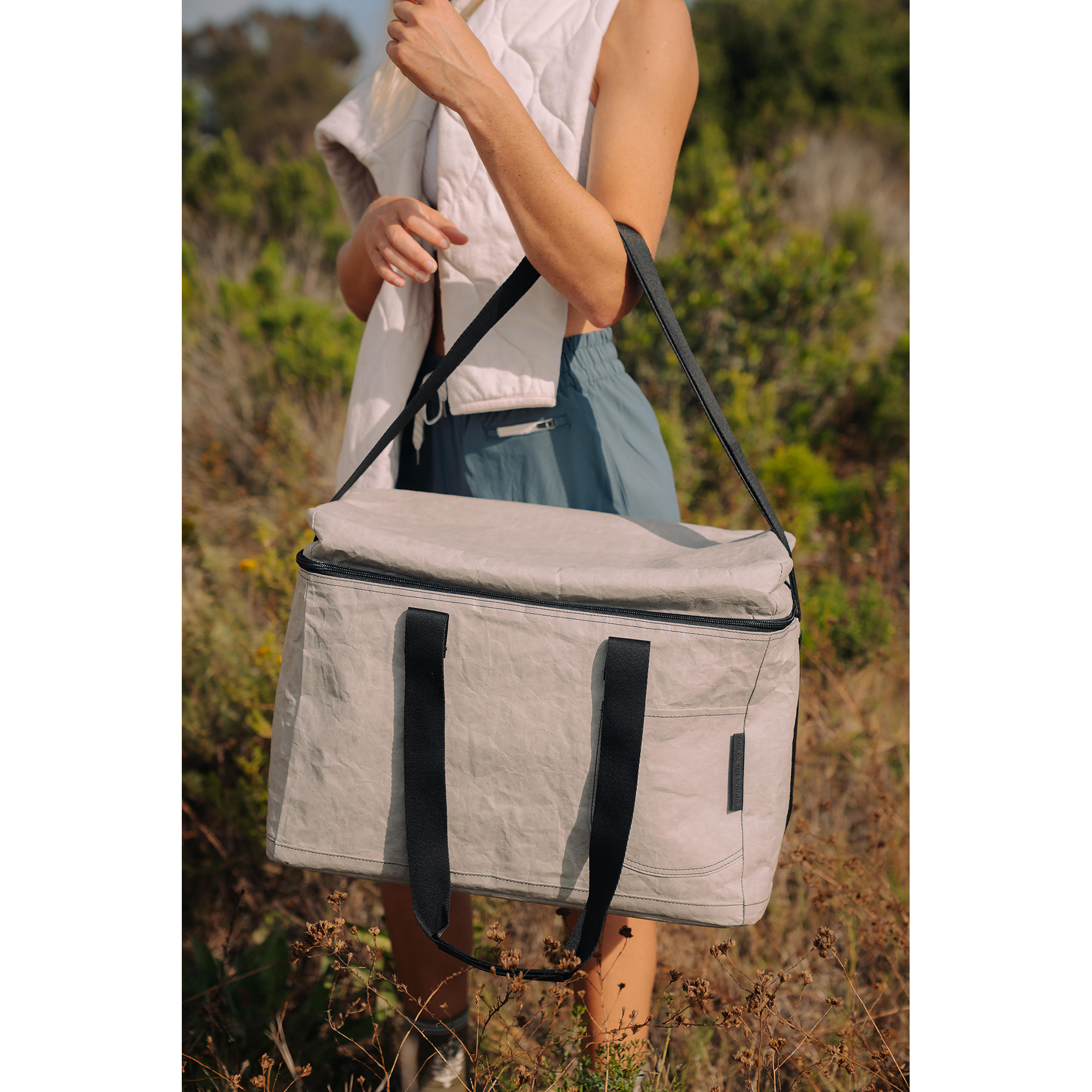 Picture of Out of the Woods Seagull XL Cooler - Stone