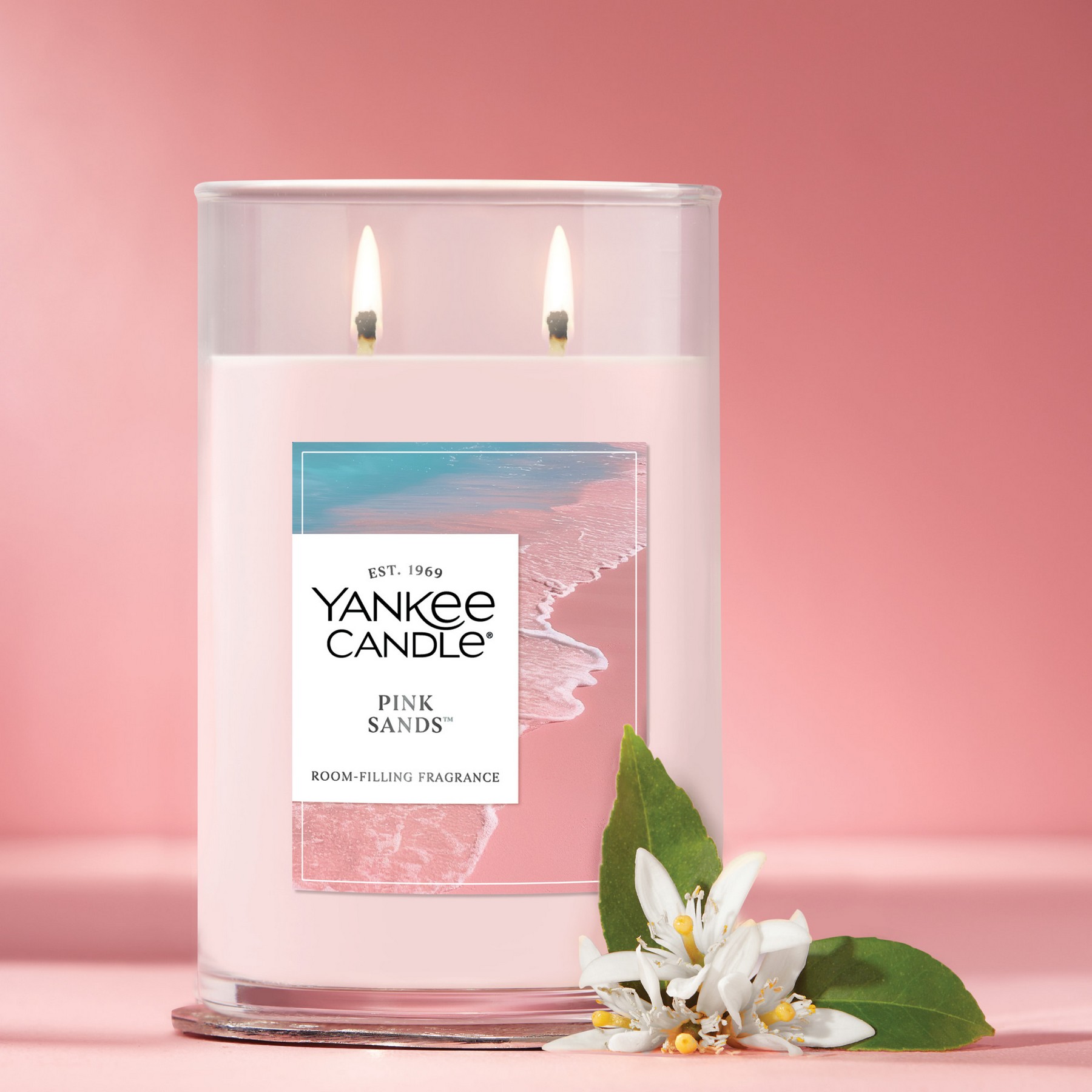 Picture of Yankee Candle Large Tumbler Candle - Pink Sands