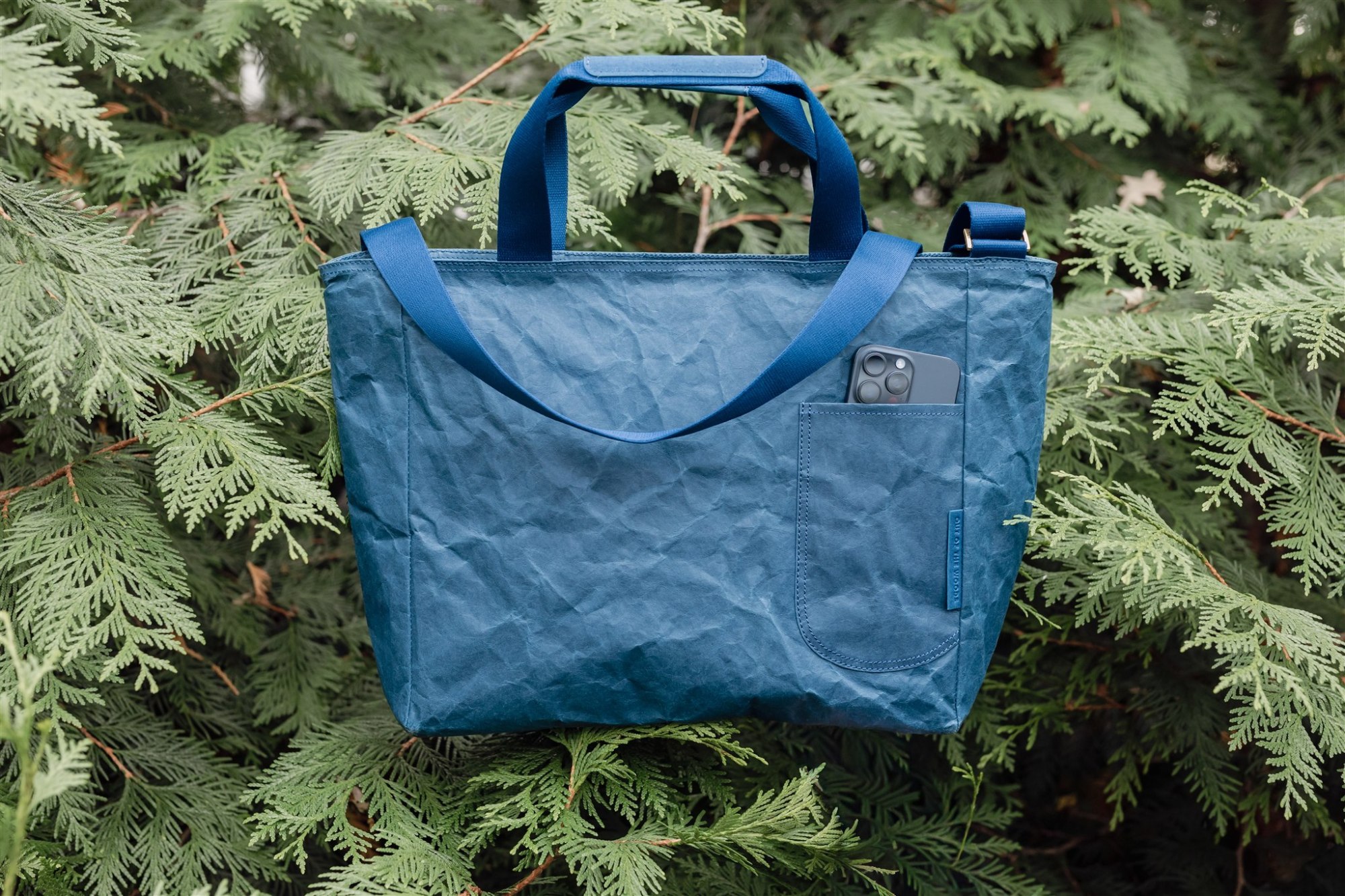 Picture of Out of the Woods Seagull Cooler - Navy