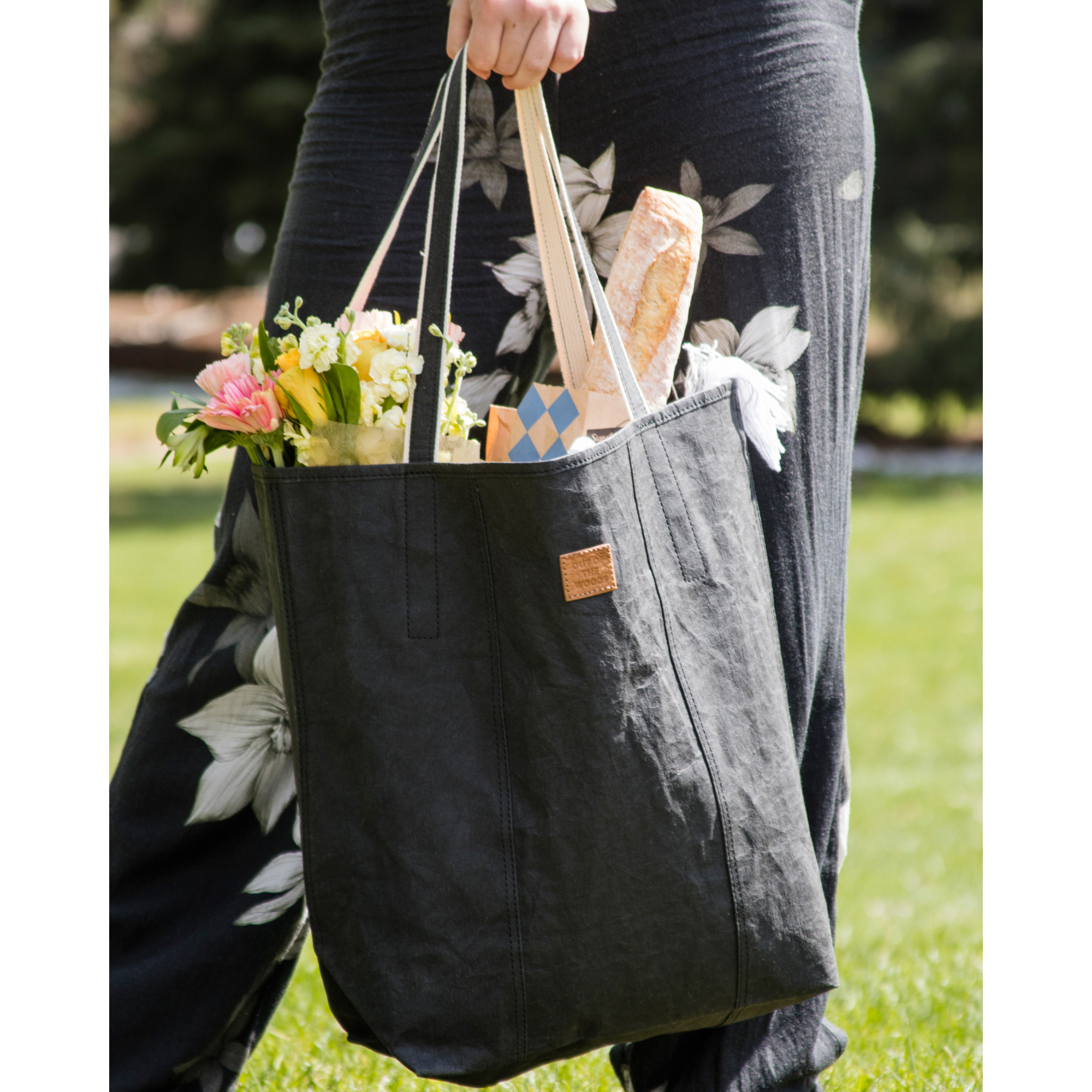 Picture of Out of the Woods Iconic Shopper - Ebony