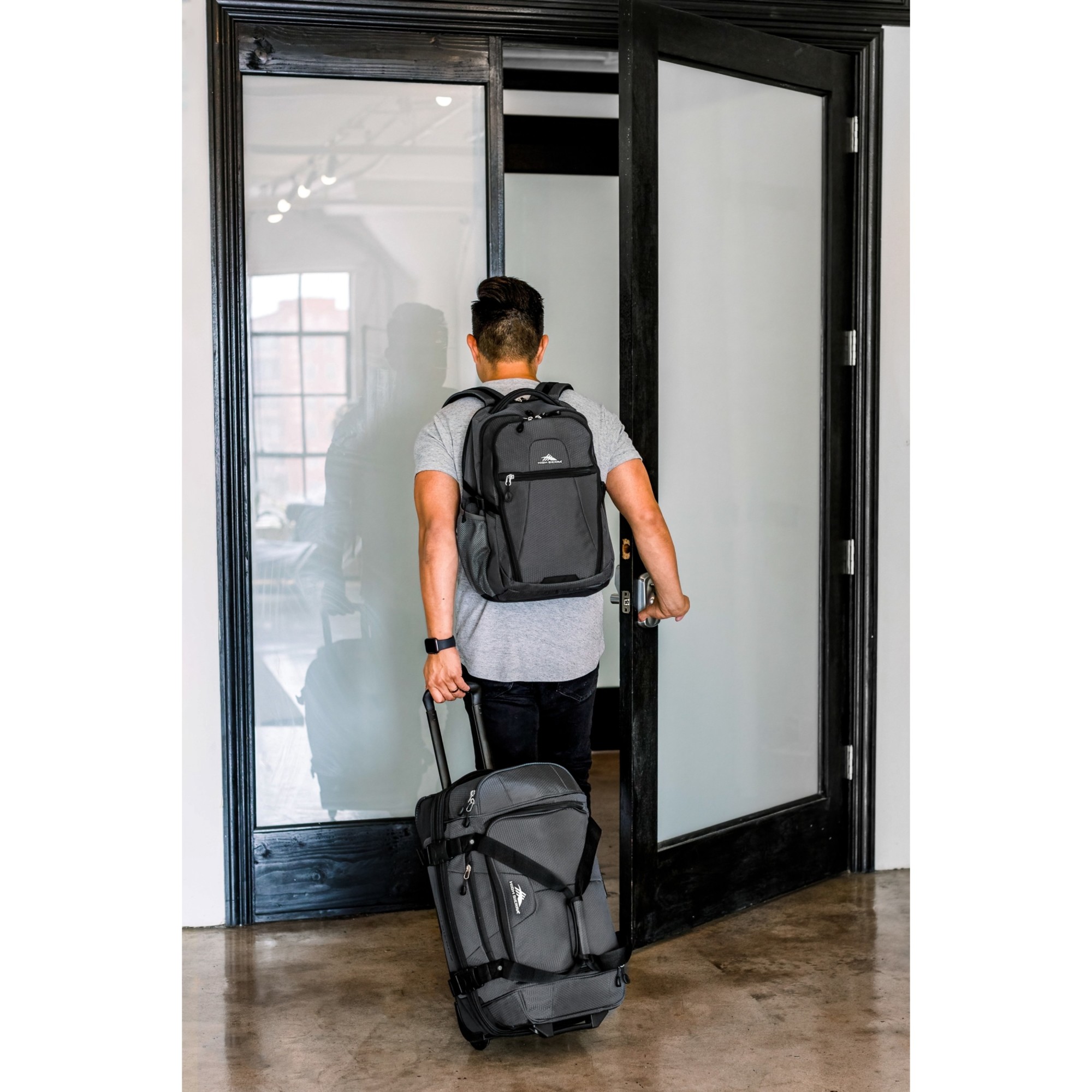 Picture of High Sierra Fairlead 22" Drop Bottom Wheeled Duffel - Mercury-Black